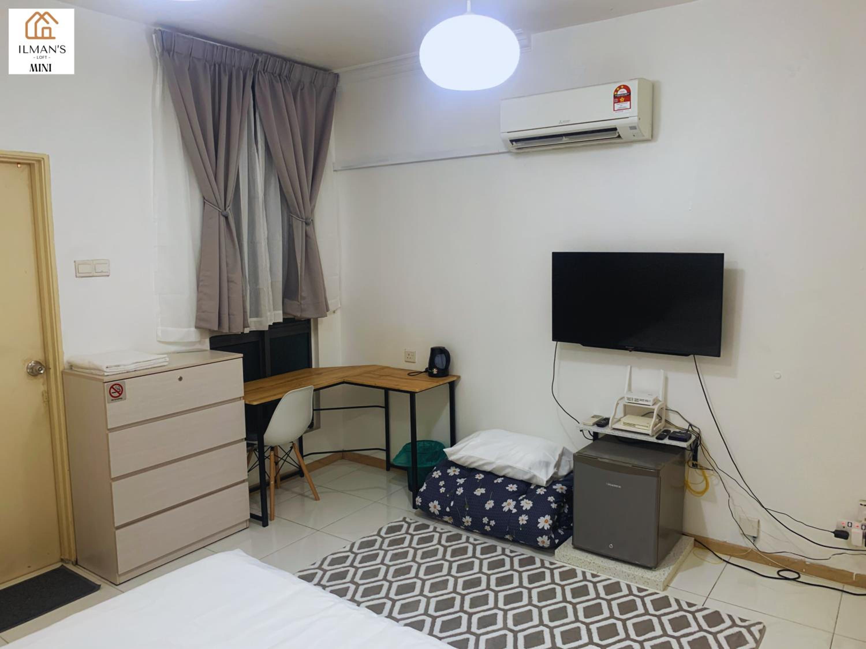 Ilman's Loft Mini FREE PARKING-600MBPS-Netflix photo 2