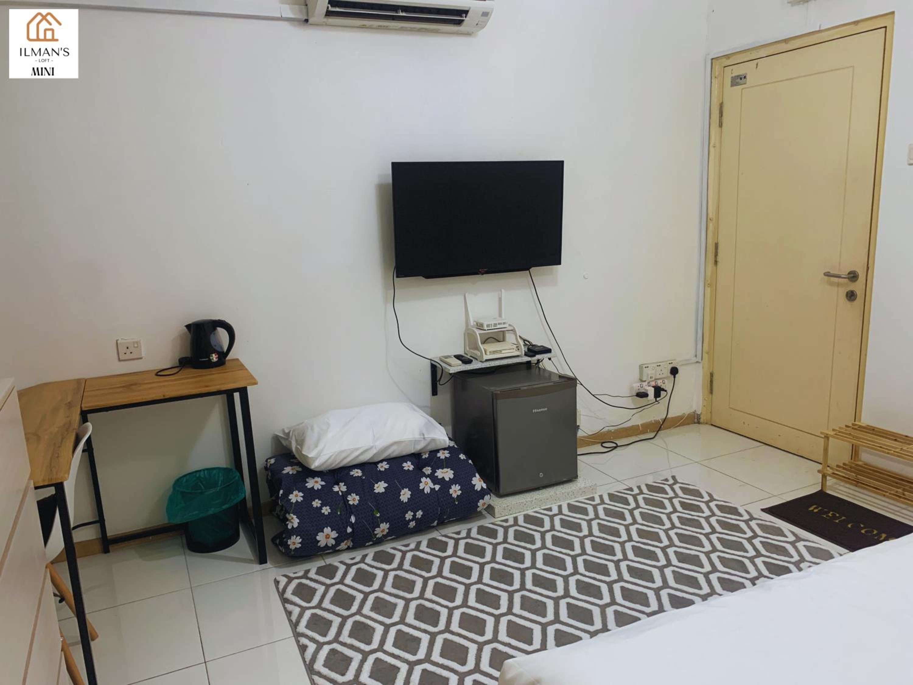 Ilman's Loft Mini FREE PARKING-600MBPS-Netflix photo 3