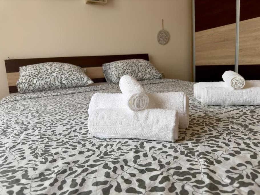 Boho Apartment Plovdiv with Private Parking Space