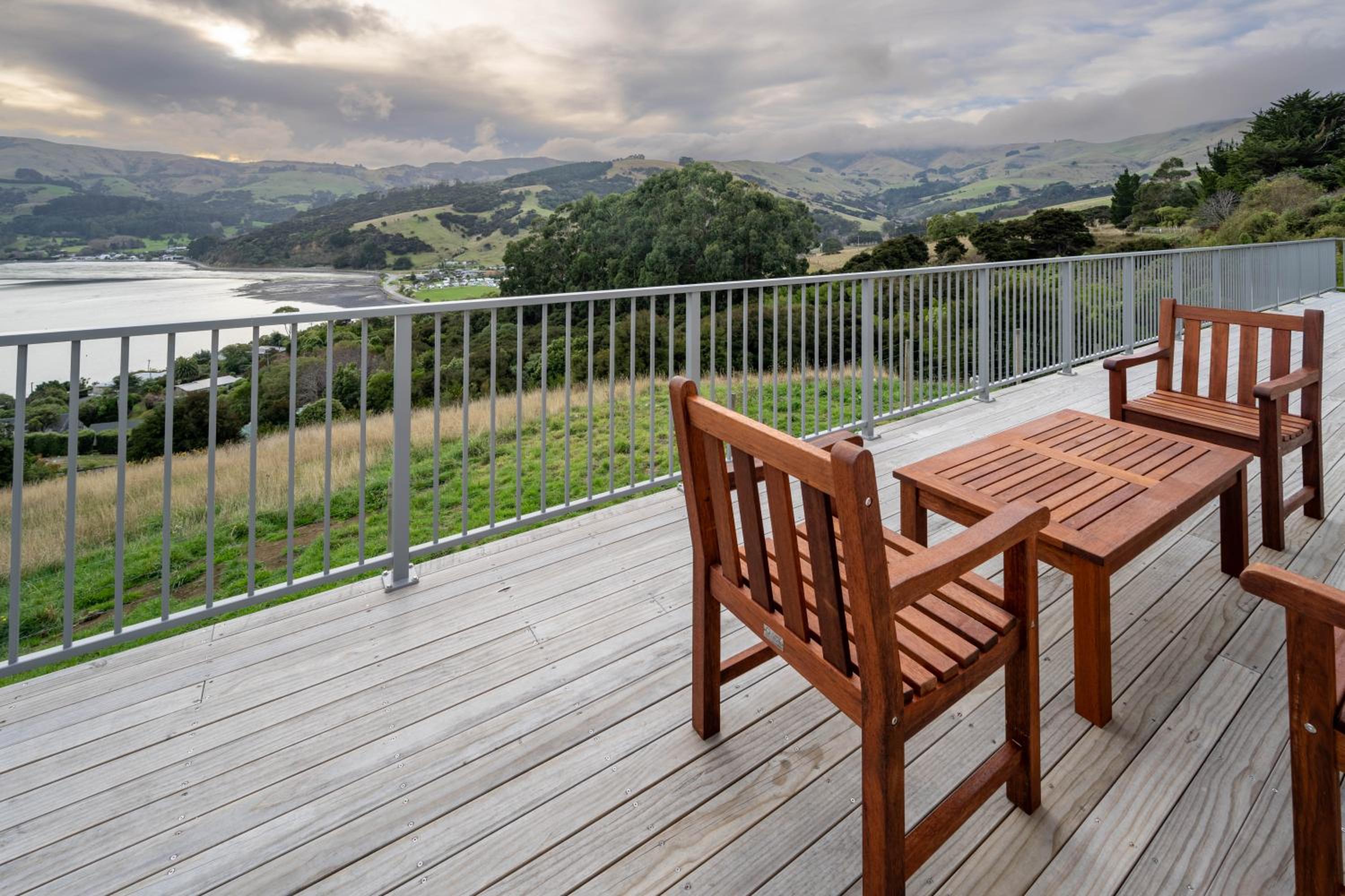 Harbour Heights - Akaroa Holiday Home view 4