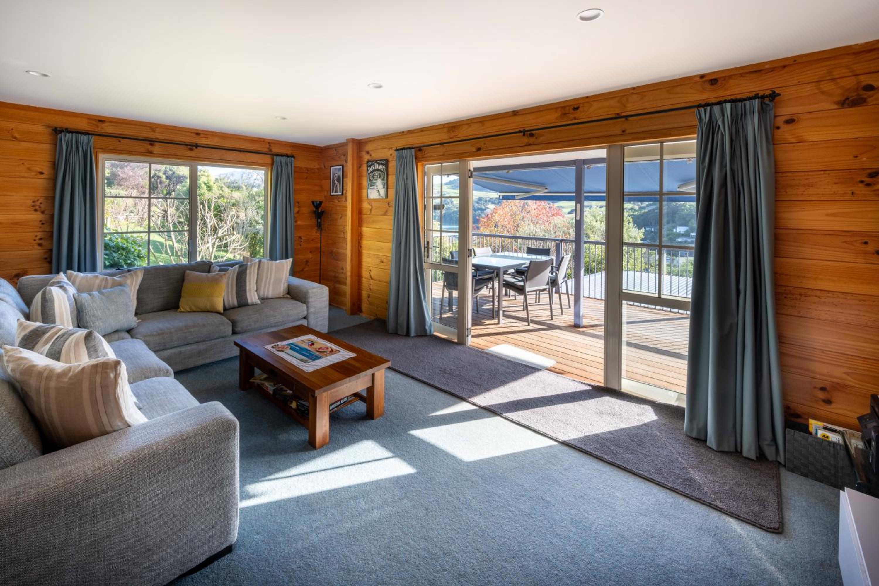 Chemin Wonder - Akaroa Holiday Home view 2