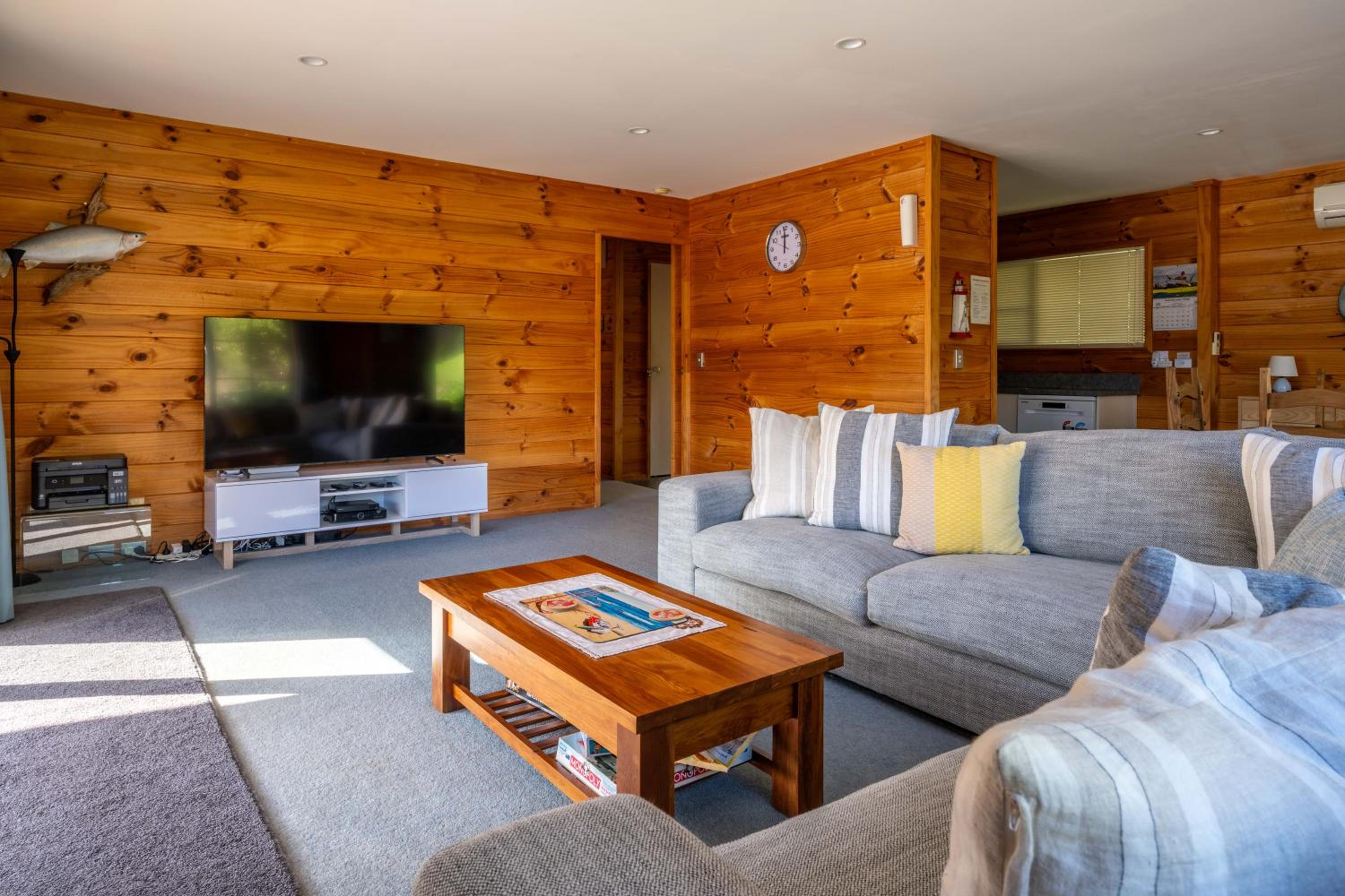 Chemin Wonder - Akaroa Holiday Home view 3