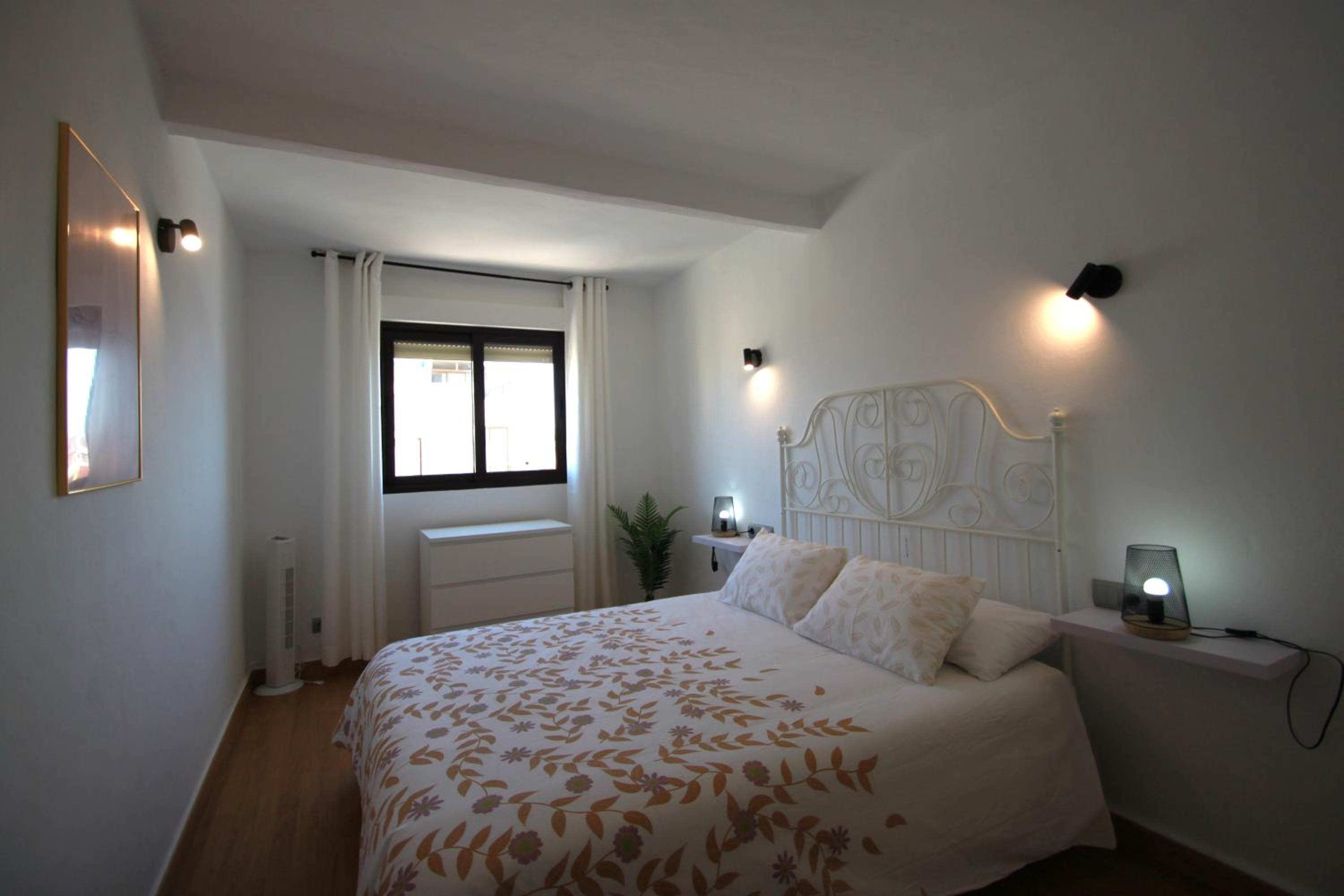 Apartamento CasaTuris en Torre AZAFATA en Arenales del Sol AR101 view 2