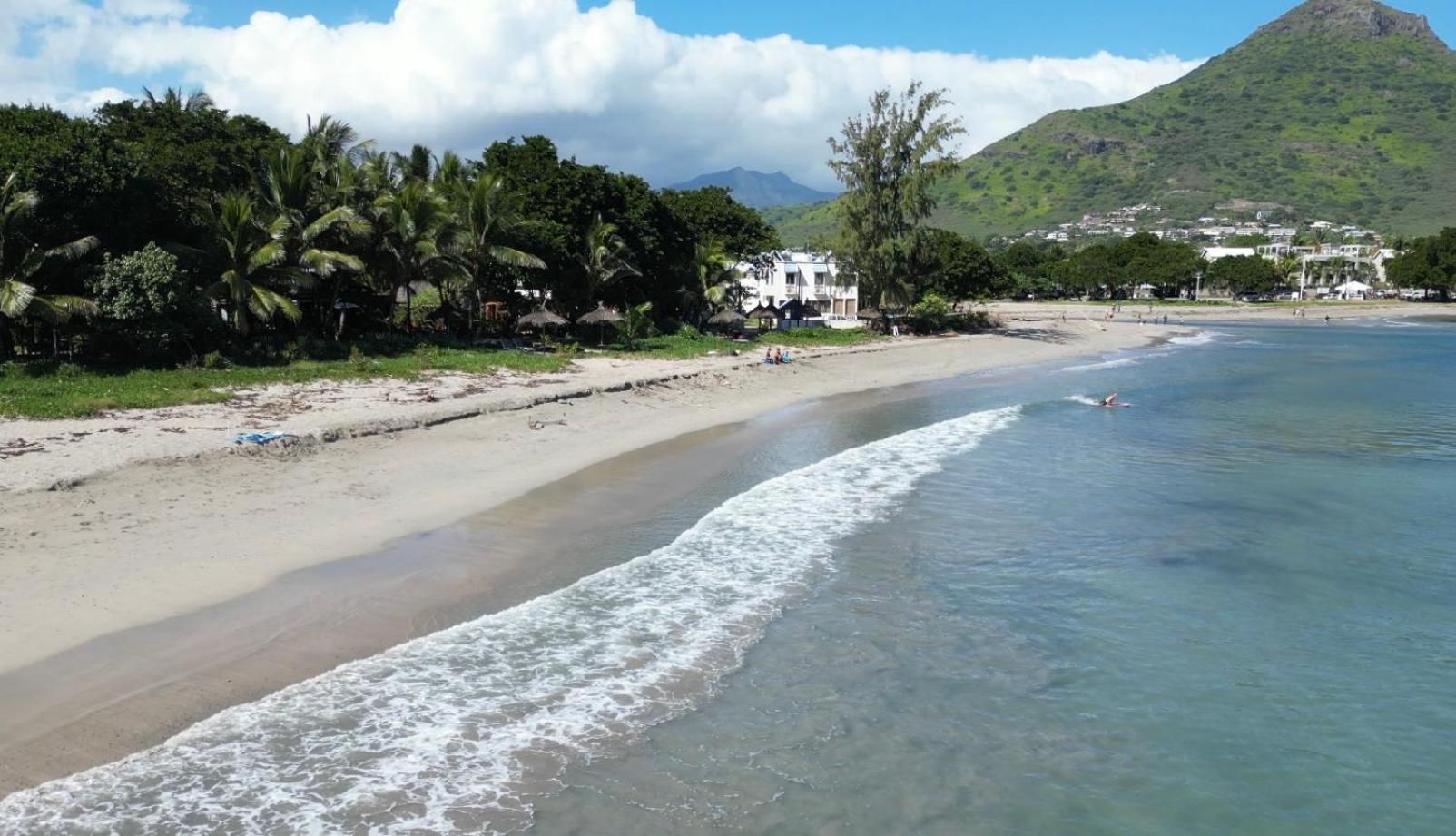Between2Waters Chalet rental car offered
