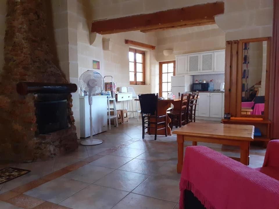 Photo 19