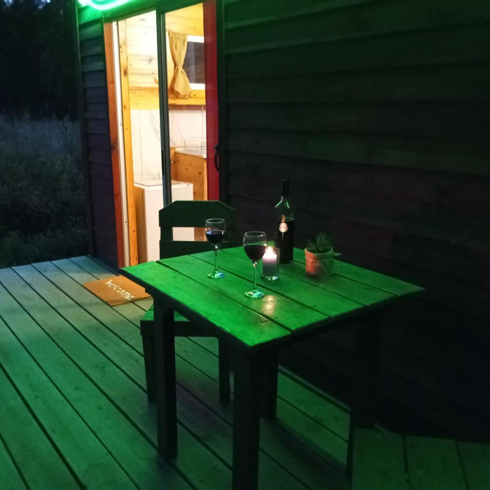 Chalets rustiques en pleine nature, L'ARCHIPEL view 2