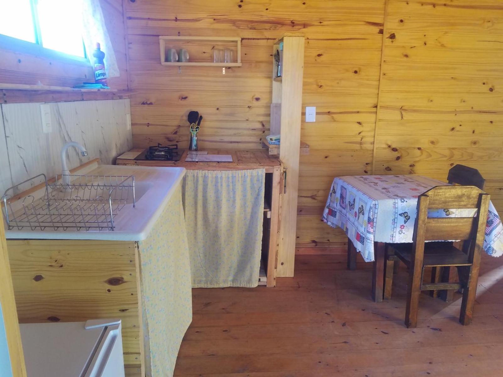 Chalets rustiques en pleine nature, L'ARCHIPEL view 3
