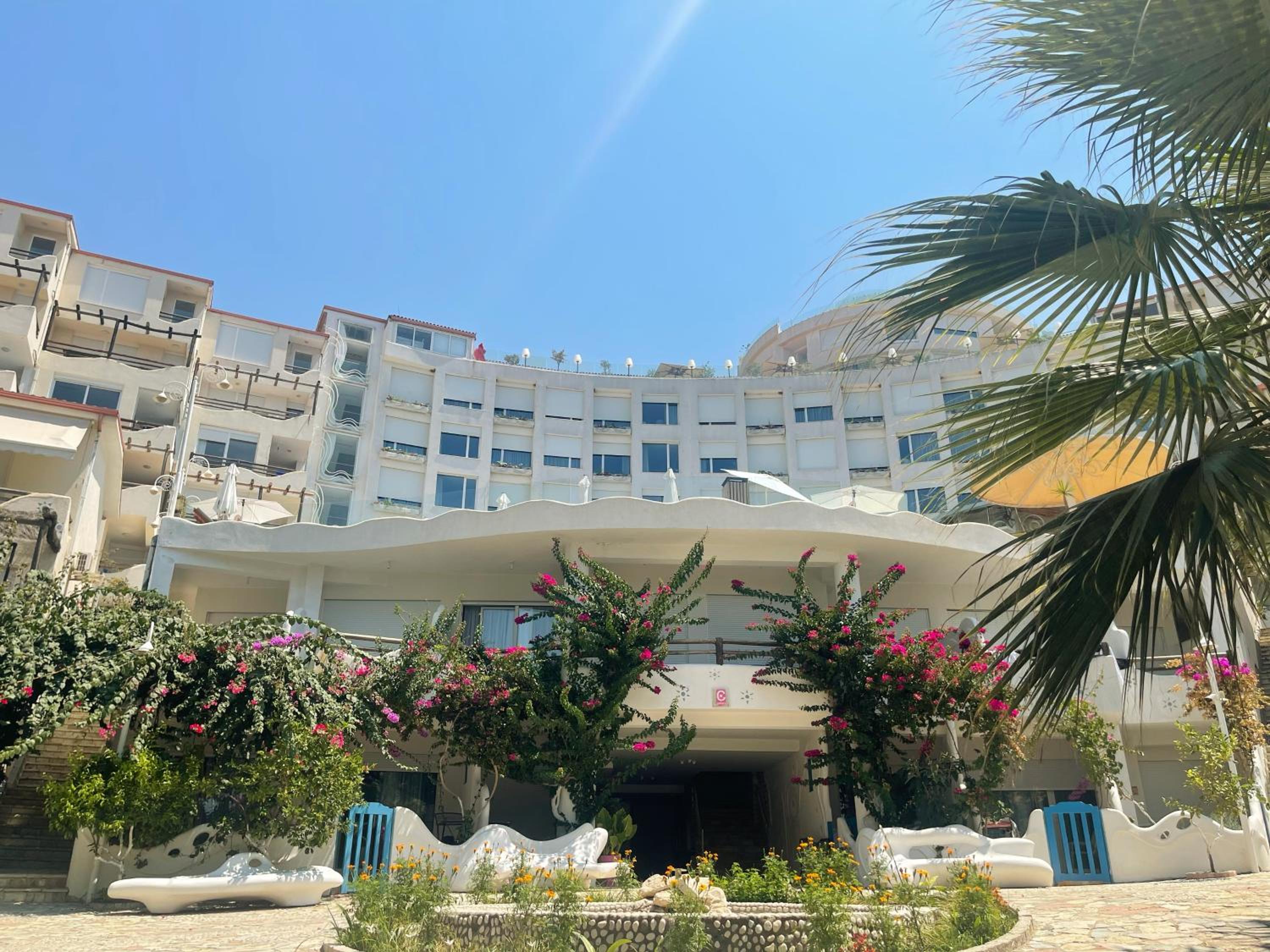 Sea Breeze Apartment Bougainville Bay