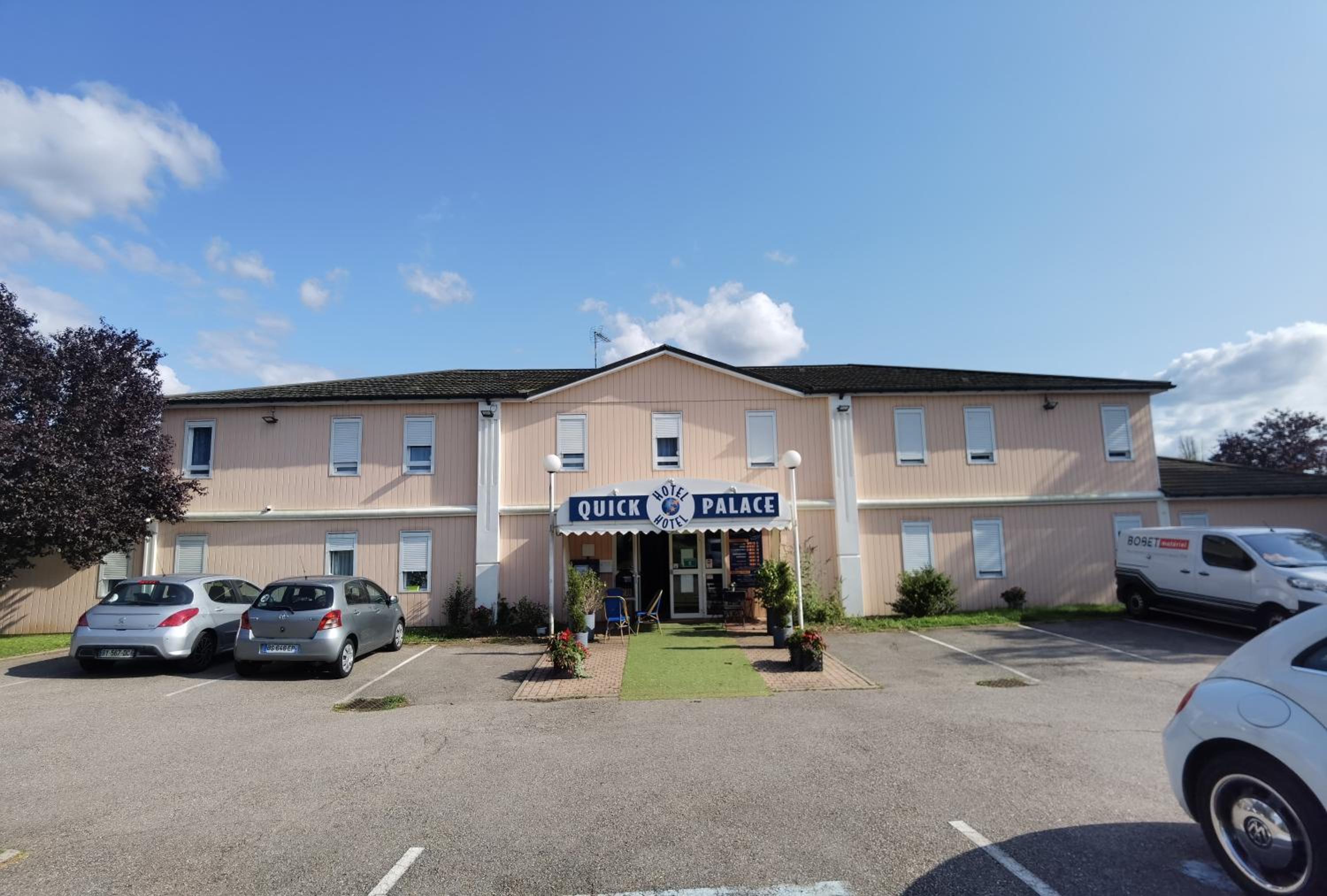 Epinal Vacations - Quick Palace Epinal - Property Image 1
