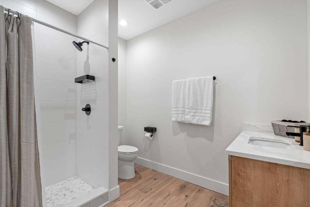 Blocks from the beach with a golf cart and pool! view 4