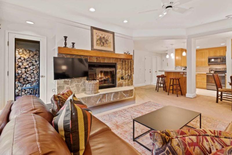 Beaver Creek Vacations - The Charter at Beaver Creek B330 - Property Image 1