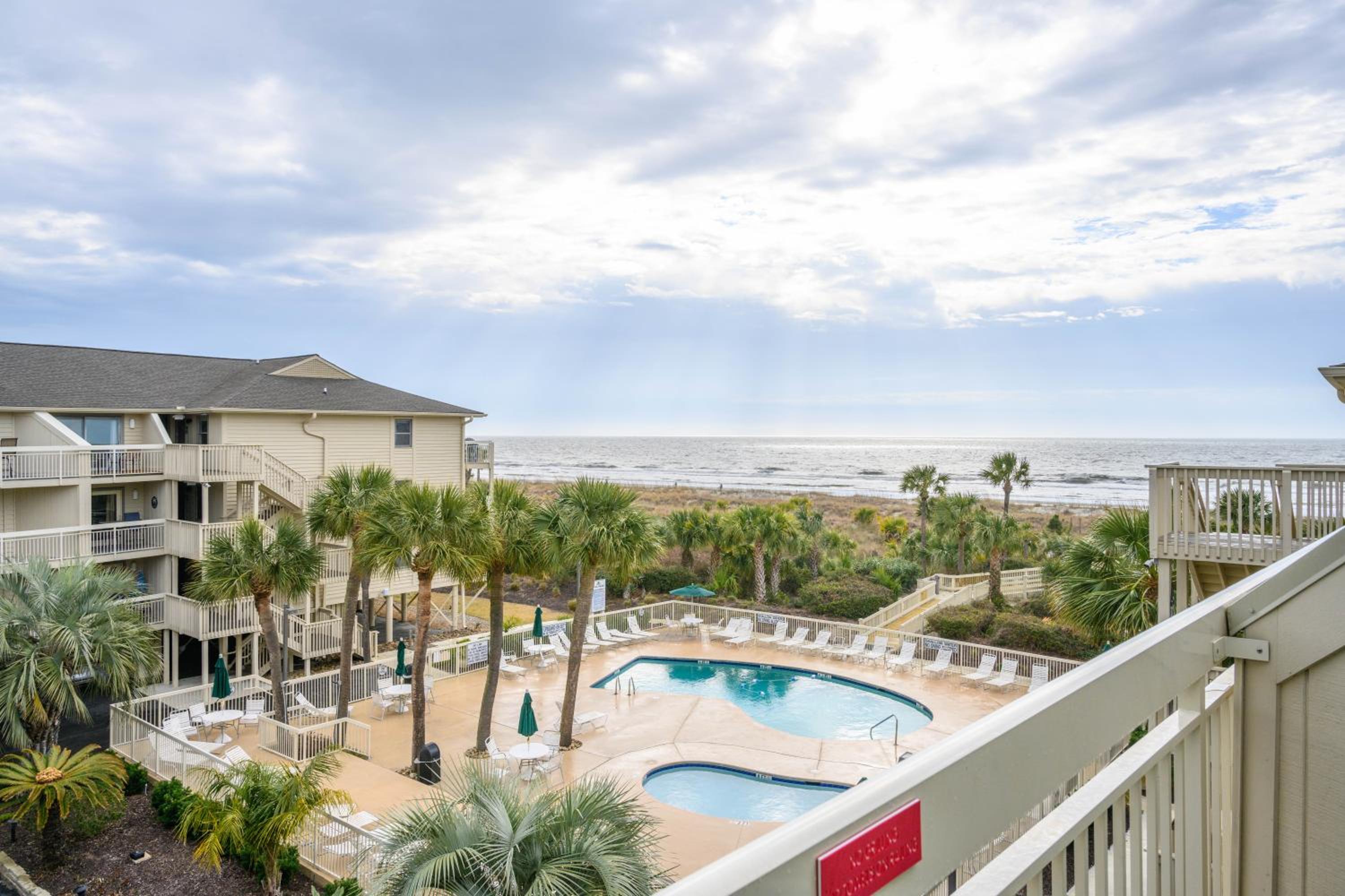 Ocean Tides Incredible Oceanfront Views, Heated Pools, Elevator, Walk to Everything