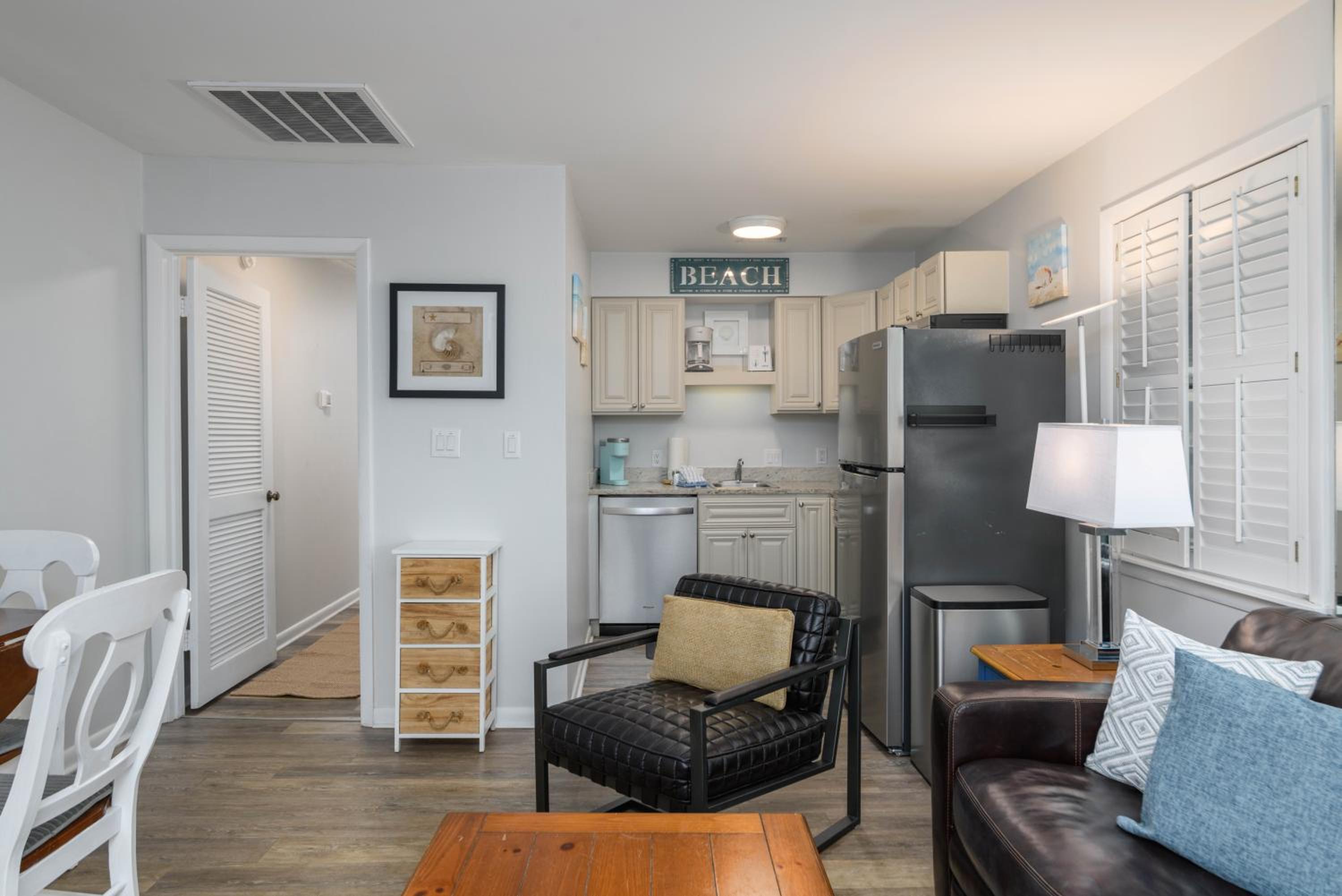 Ocean Tides Incredible Oceanfront Views, Heated Pools, Elevator, Walk to Everything