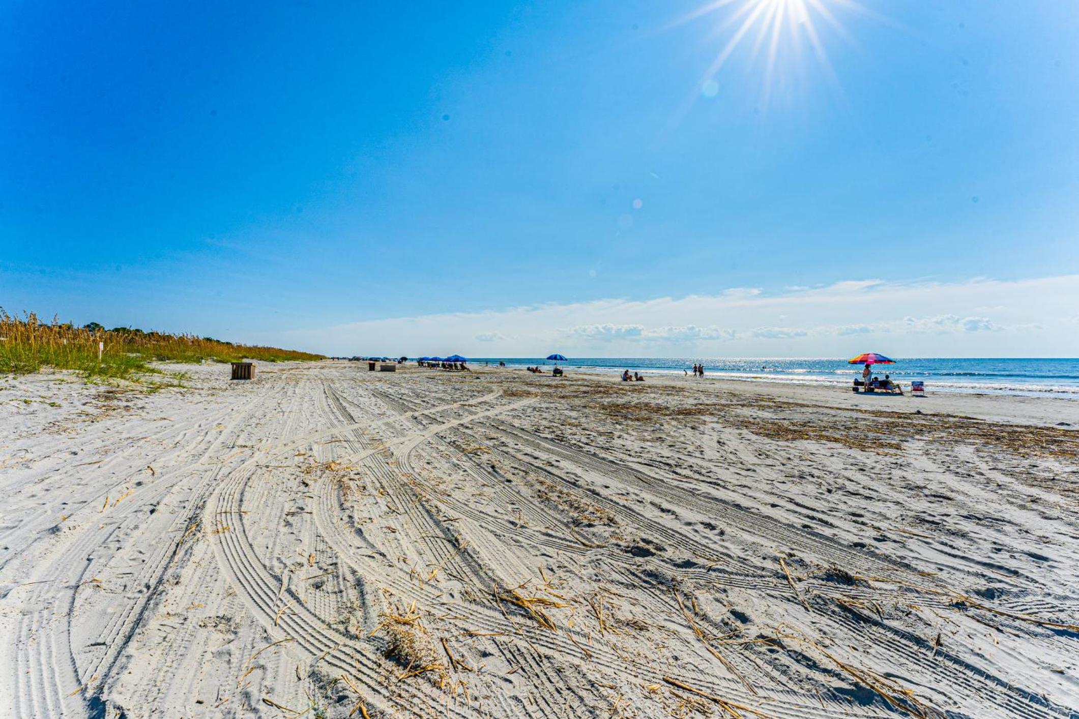 Ocean Tides Incredible Oceanfront Views, Heated Pools, Elevator, Walk to Everything