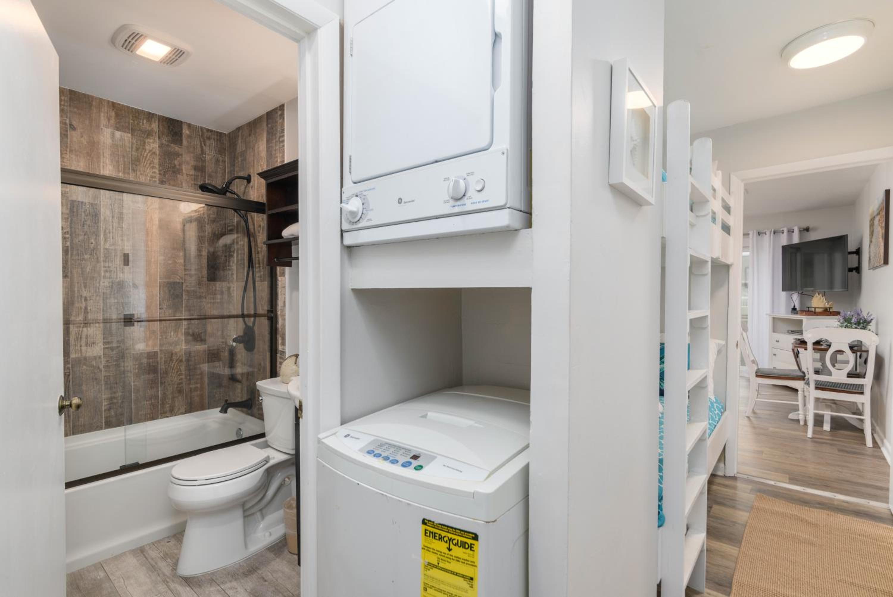 Ocean Tides Incredible Oceanfront Views, Heated Pools, Elevator, Walk to Everything