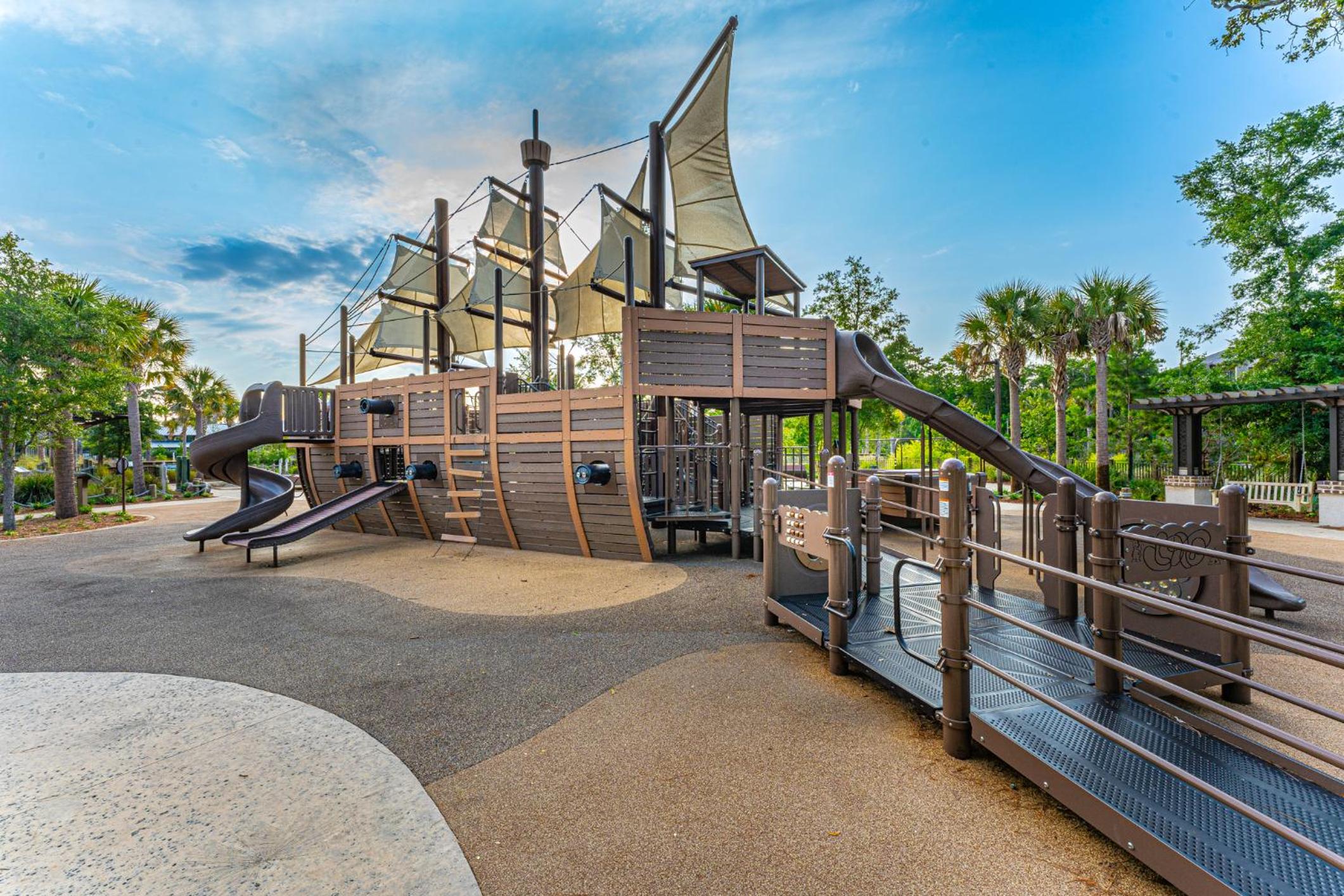 Ocean Tides Incredible Oceanfront Views, Heated Pools, Elevator, Walk to Everything