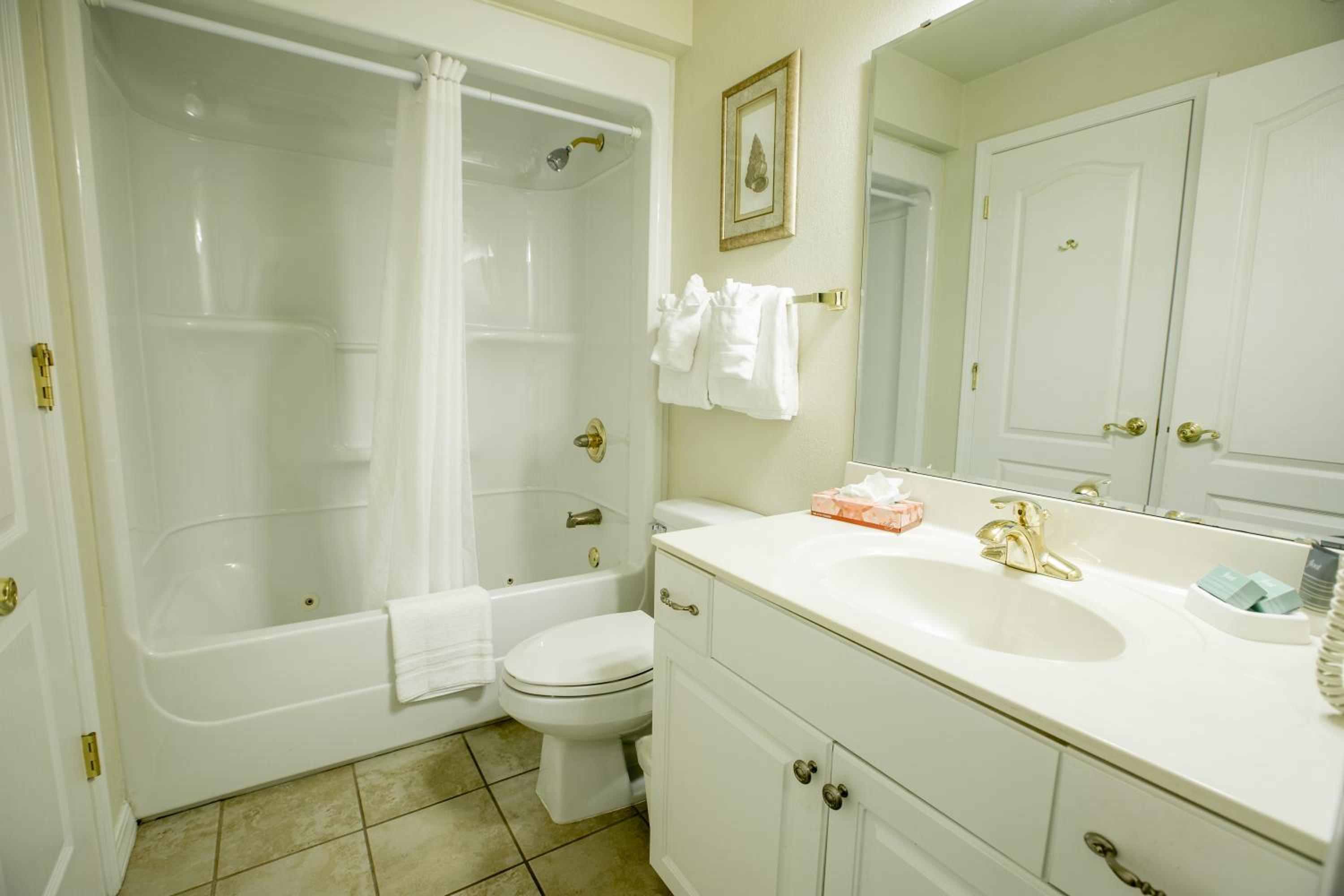 French Quarter Resort by CoolVacay