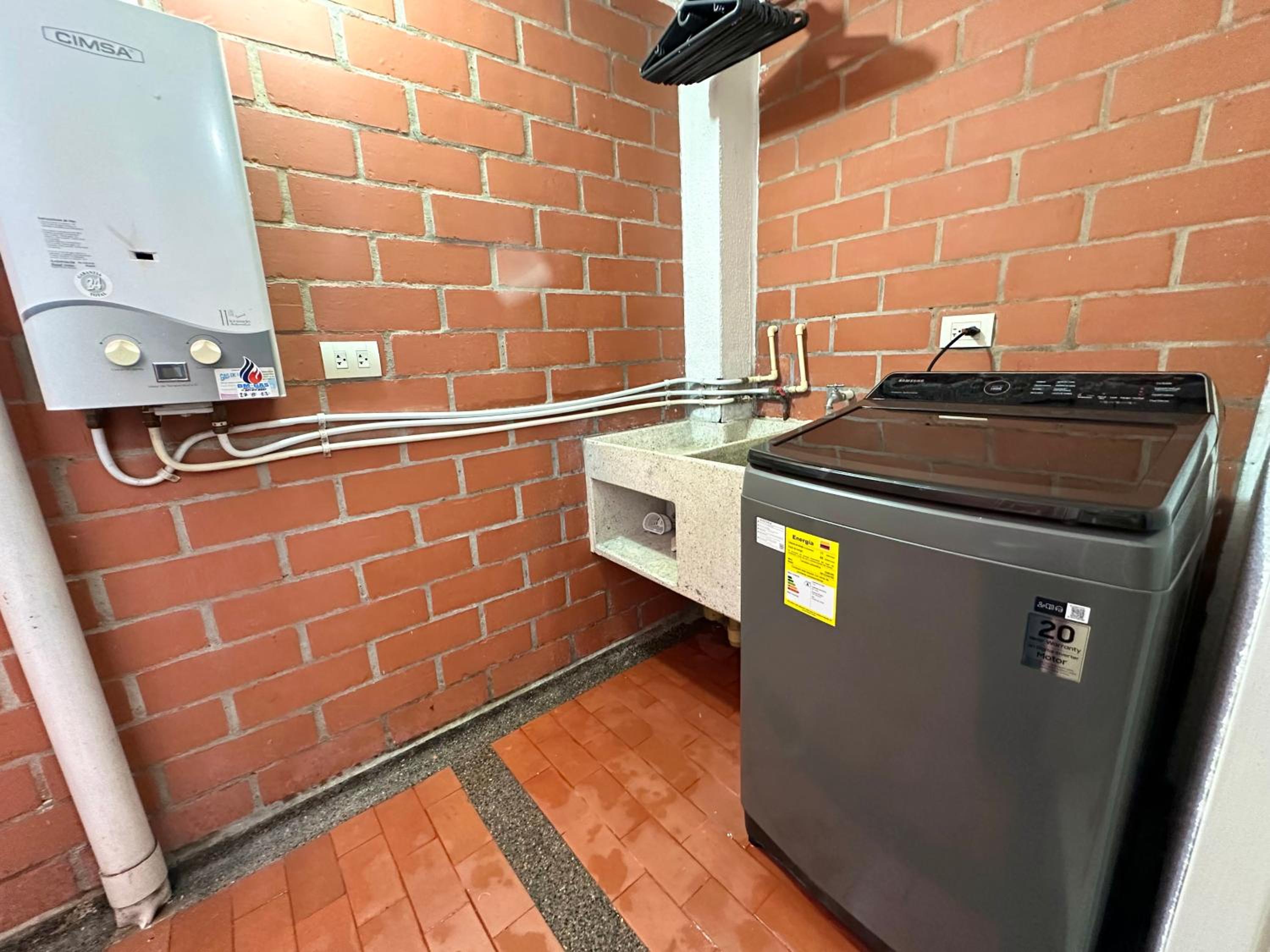Hermosa Casa Ideal Para Familias Con Piscina En Pereira