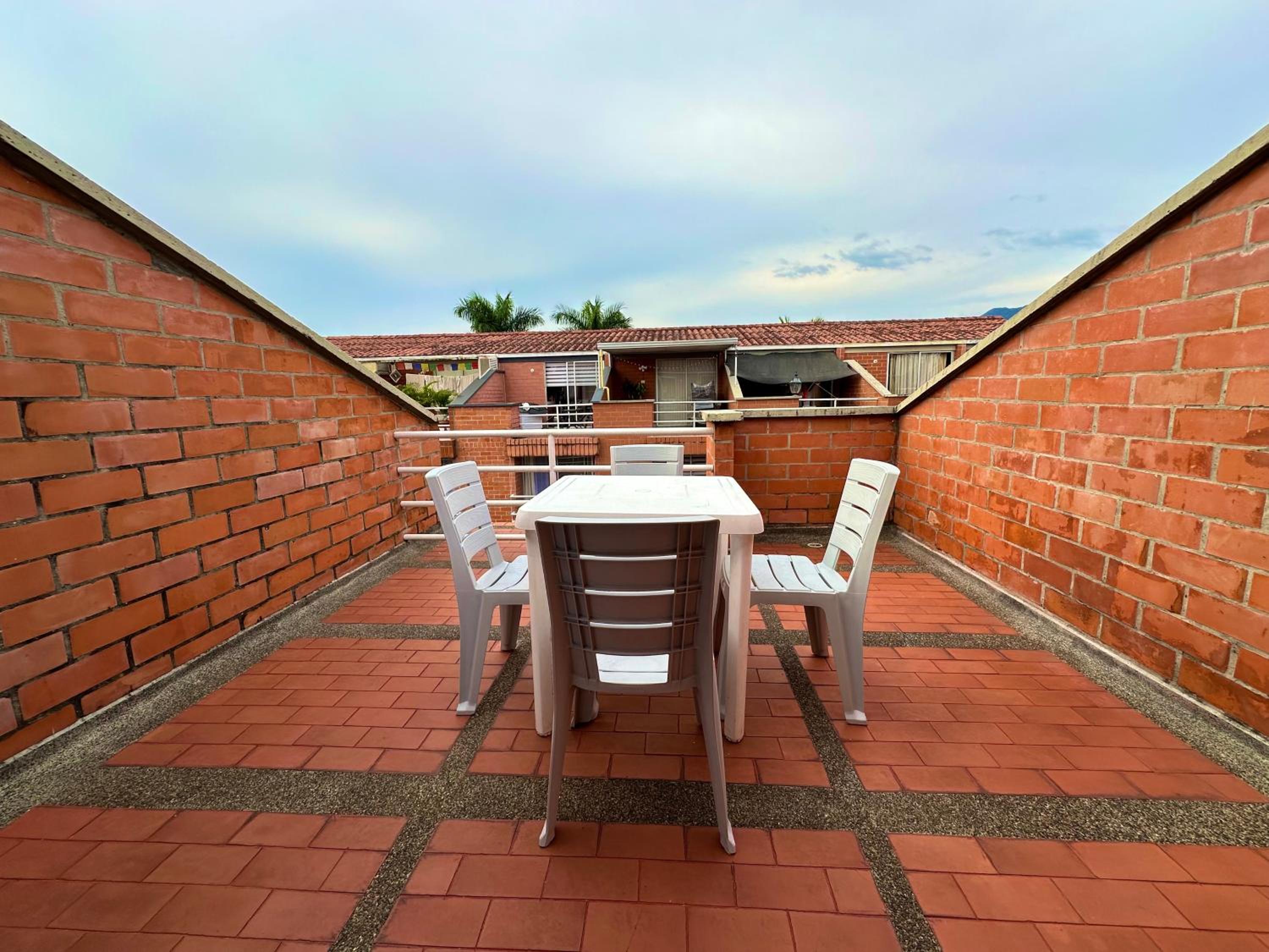 Hermosa Casa Ideal Para Familias Con Piscina En Pereira