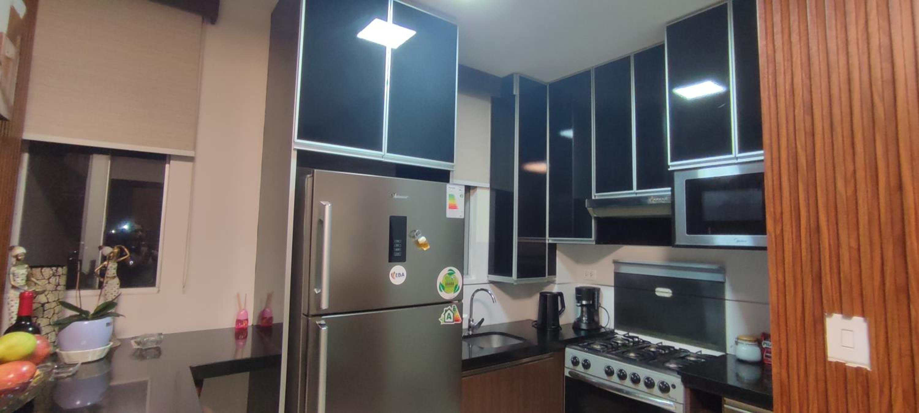 Nuevo Apartamento de 1 dormitorio, cerca de Equipetrol amoblado con Internet y Parqueo bajo techo
