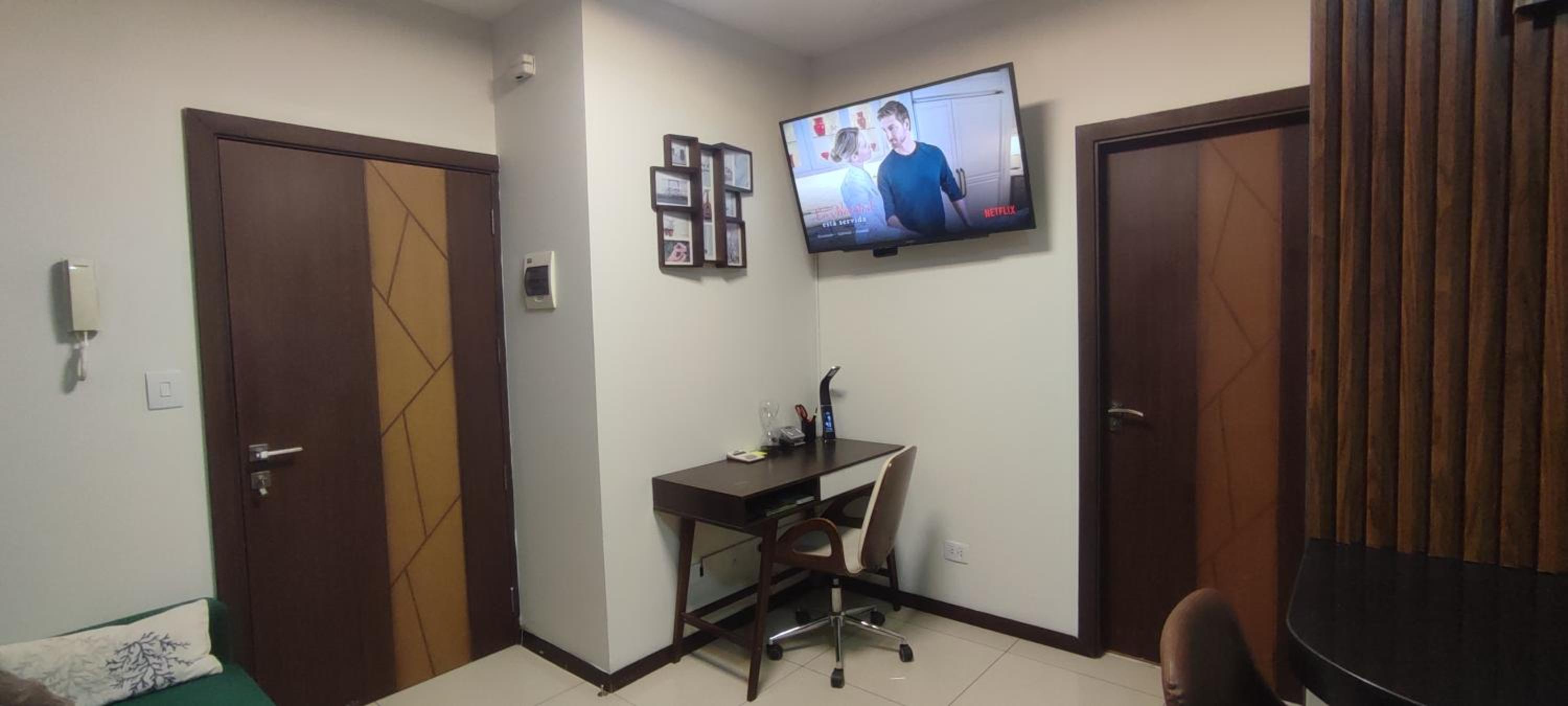 Nuevo Apartamento de 1 dormitorio, cerca de Equipetrol amoblado con Internet y Parqueo bajo techo