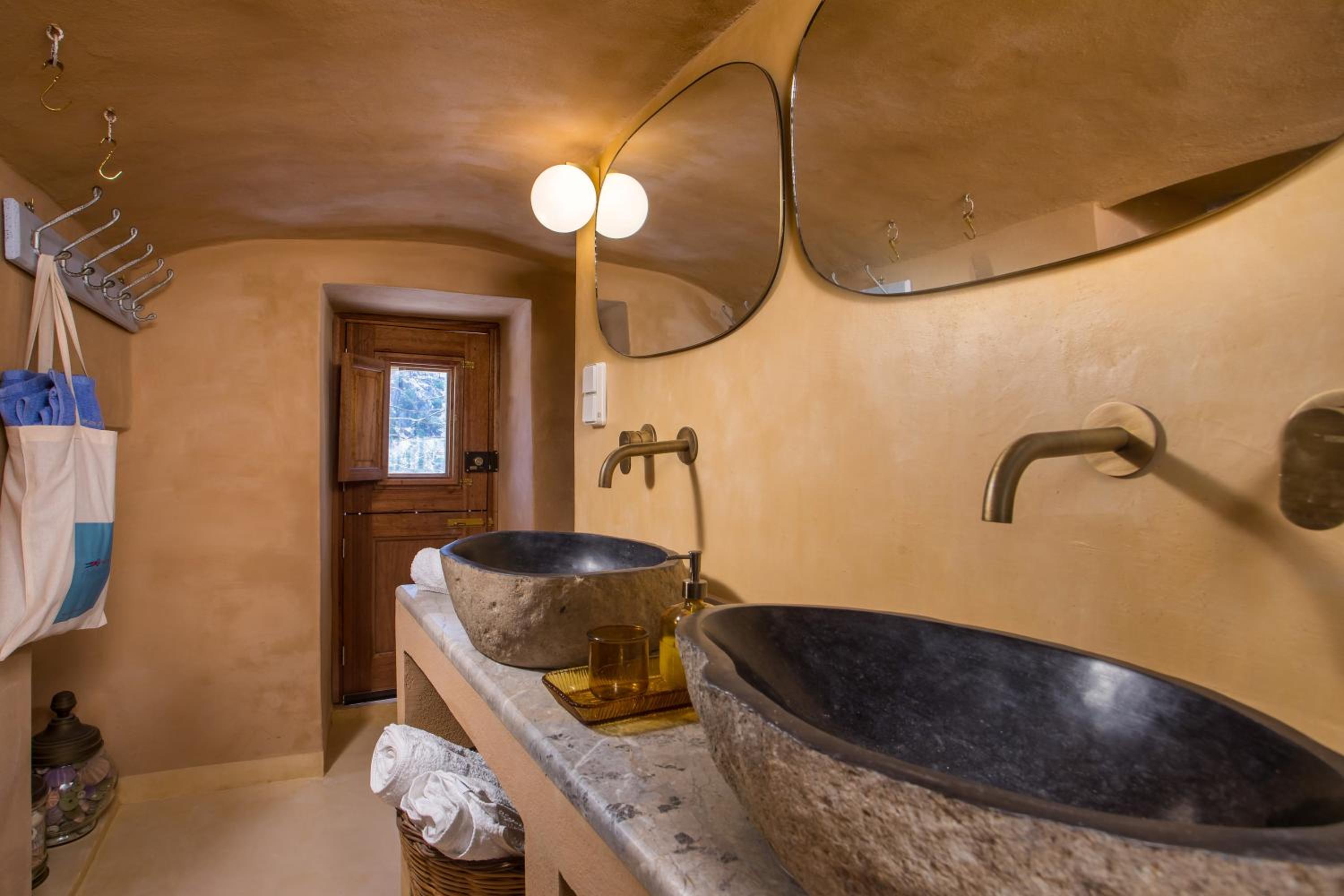 kalosymi studio, Symi photo 3