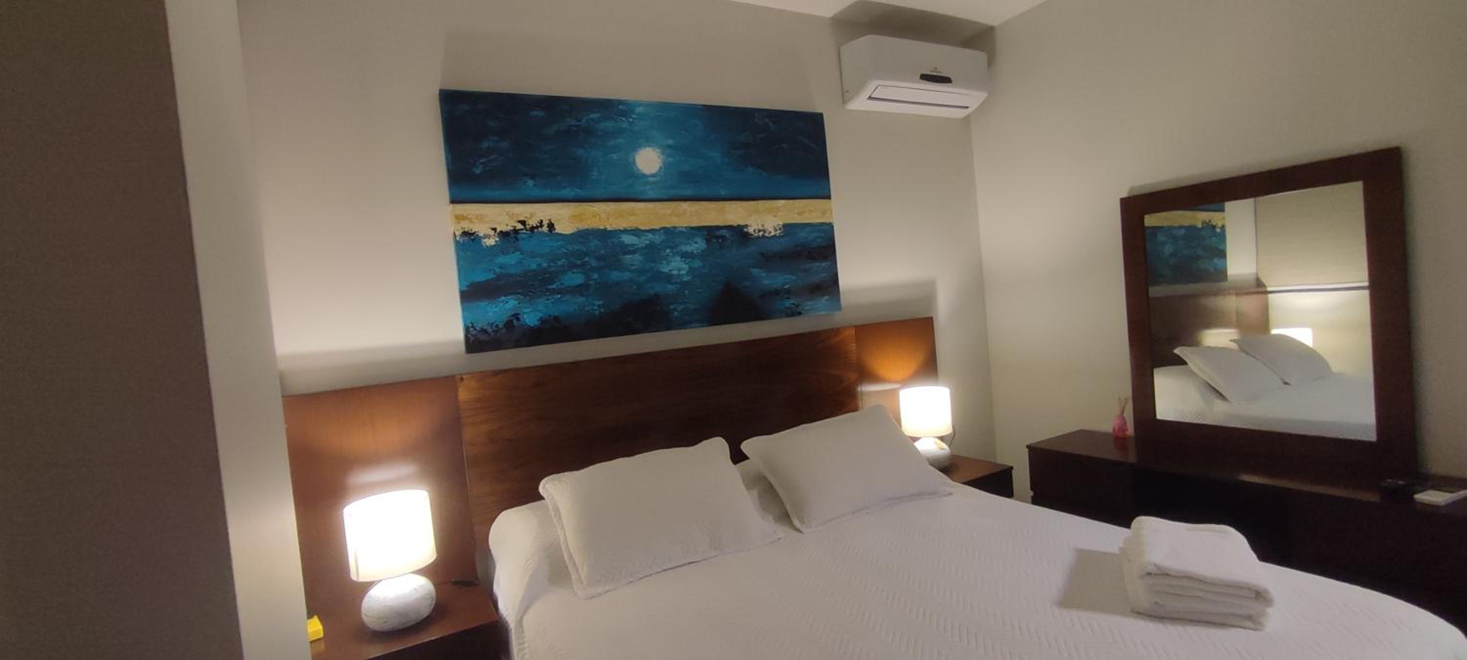 Nuevo Apartamento de 1 dormitorio, cerca de Equipetrol amoblado con Internet y Parqueo bajo techo
