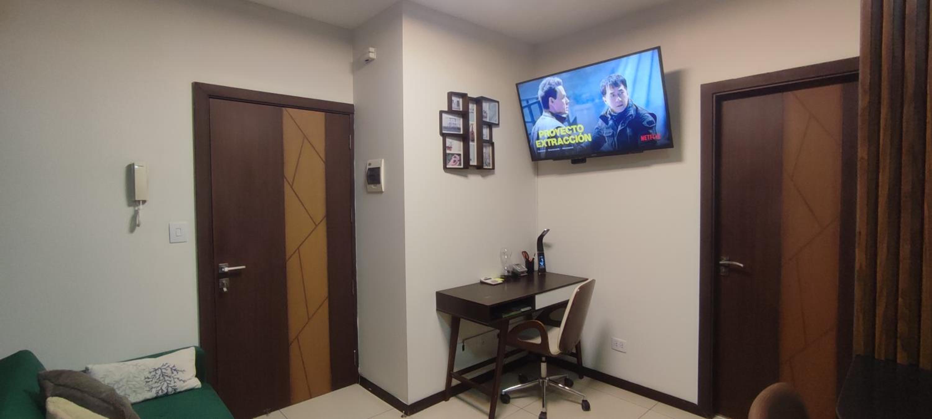Nuevo Apartamento de 1 dormitorio, cerca de Equipetrol amoblado con Internet y Parqueo bajo techo