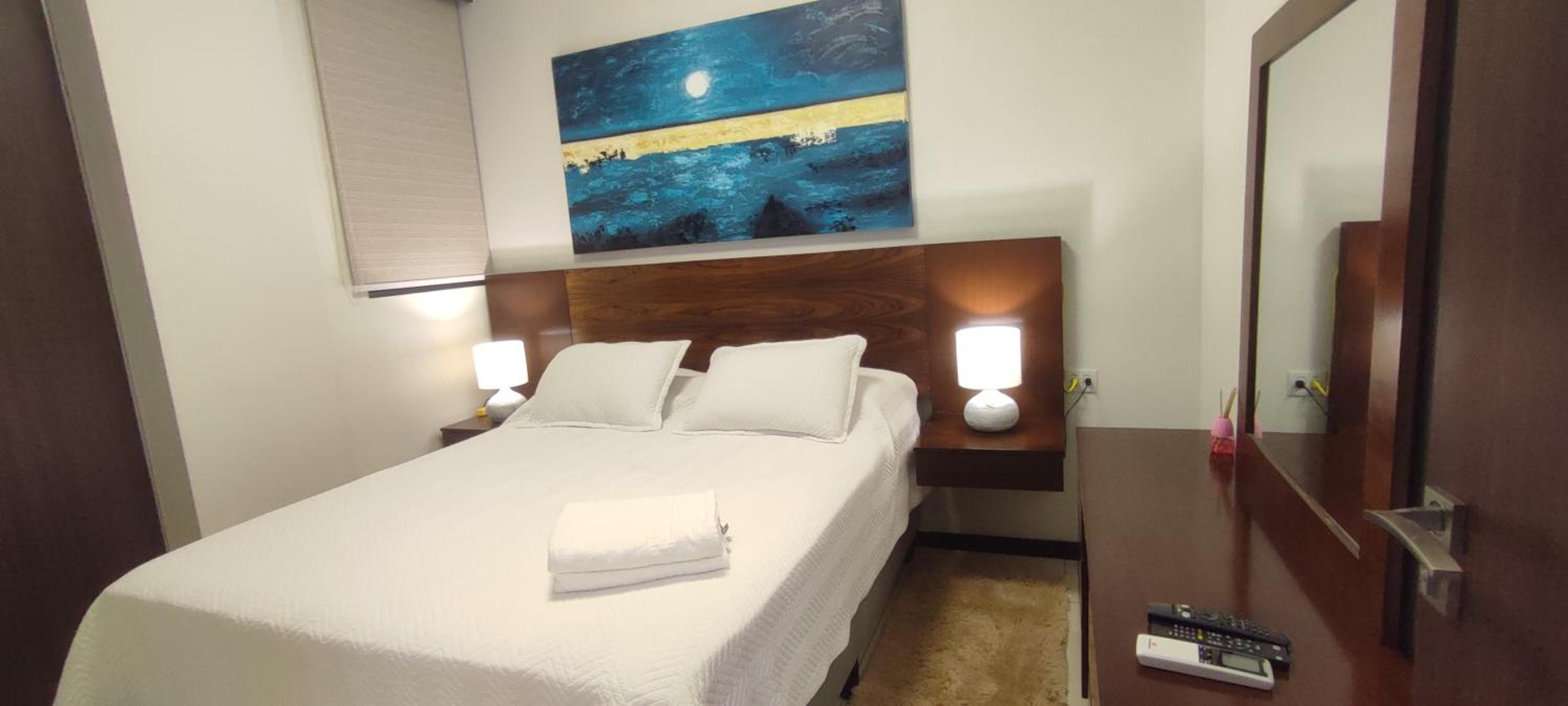 Nuevo Apartamento de 1 dormitorio, cerca de Equipetrol amoblado con Internet y Parqueo bajo techo
