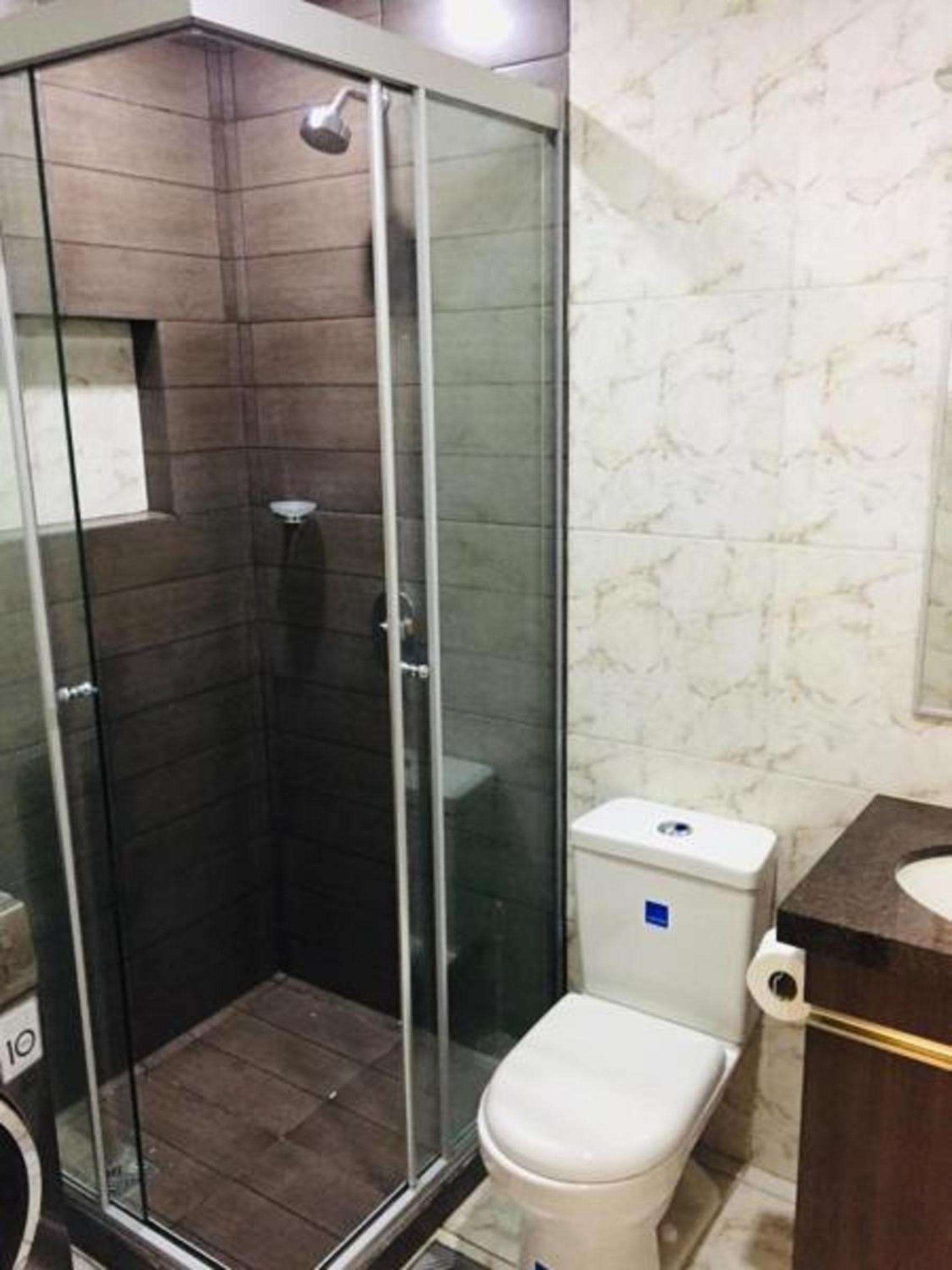 Nuevo Apartamento de 1 dormitorio, cerca de Equipetrol amoblado con Internet y Parqueo bajo techo