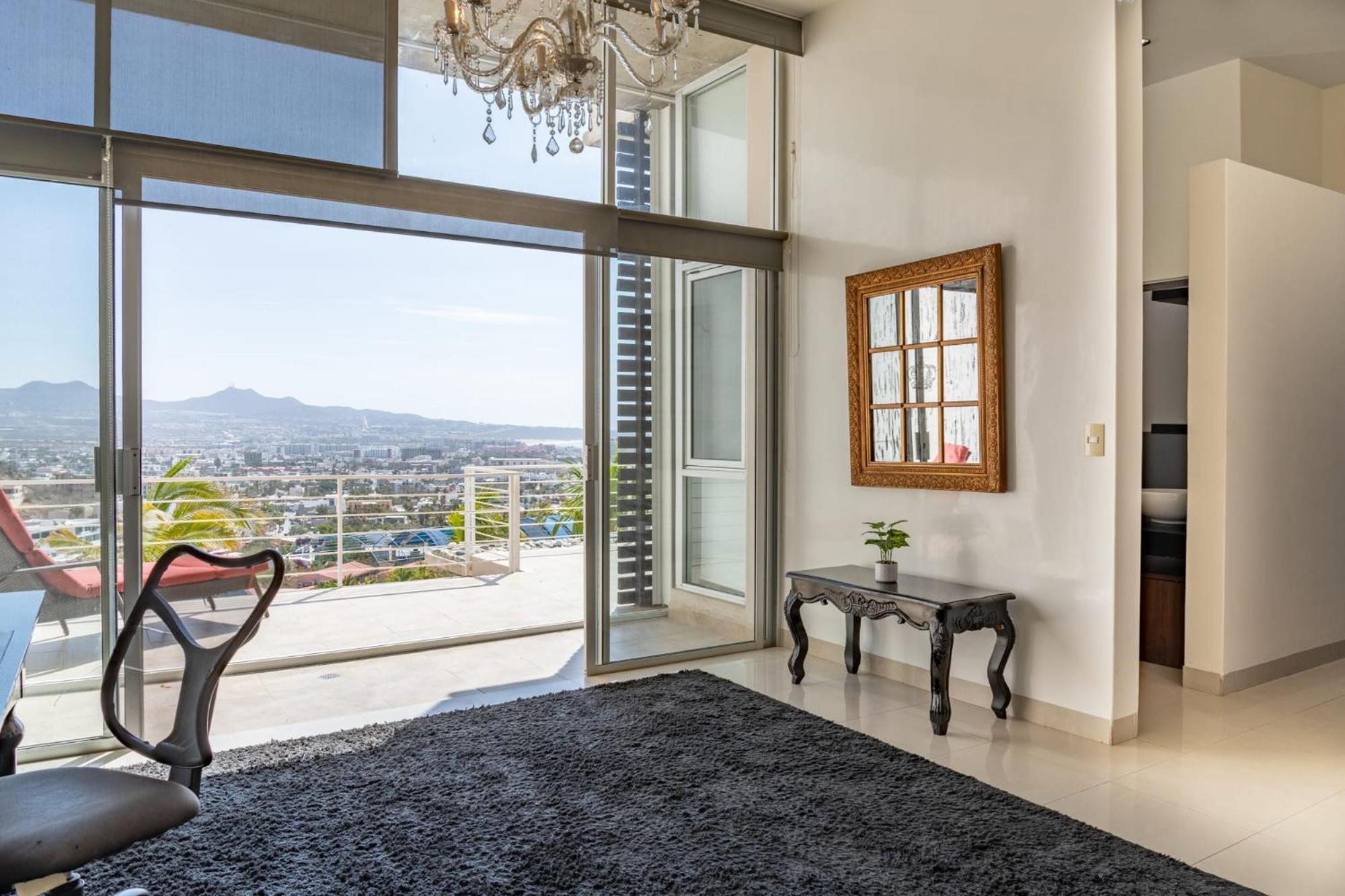 3BR Downtown Condo with Amazing Views view 4