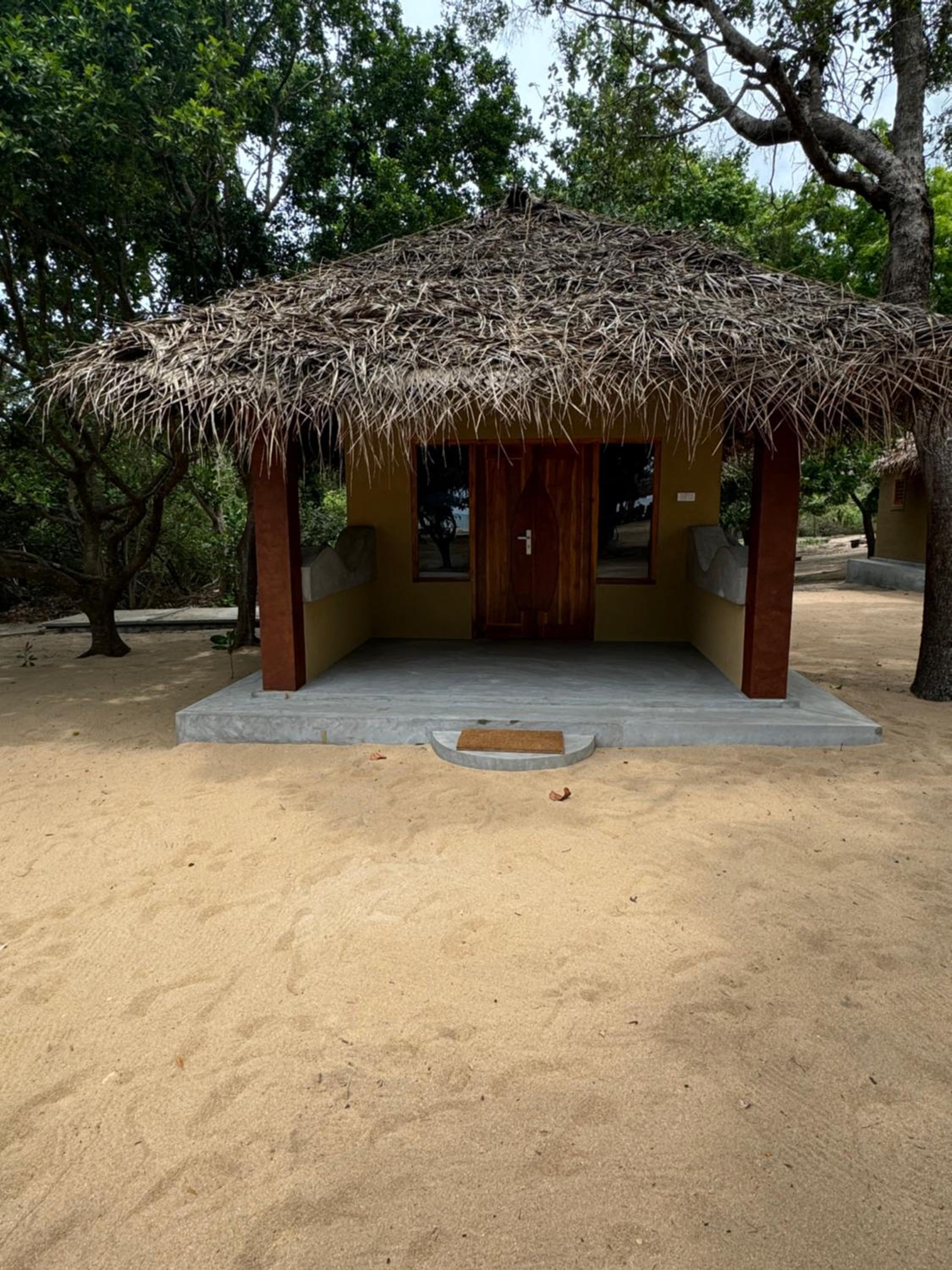 Peanut Farm Surf and Wild Resort - Arugambay