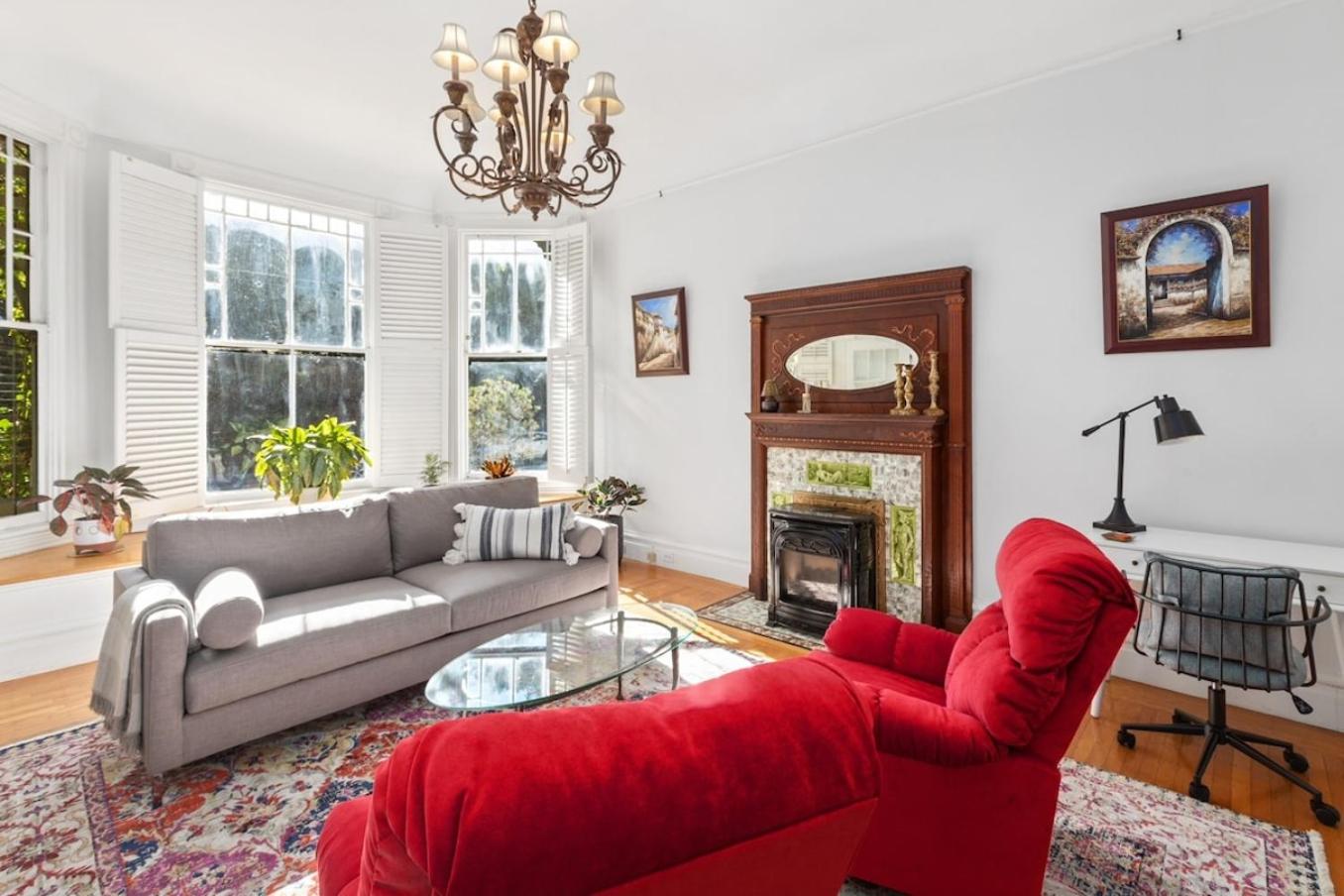 Gorgeous Victorian Flat view 3