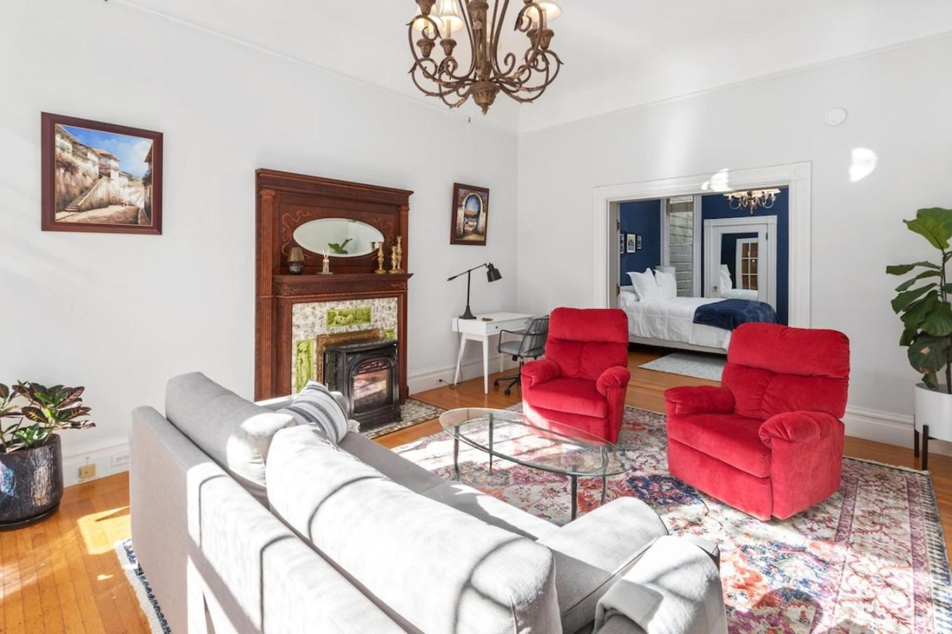 Gorgeous Victorian Flat view 4
