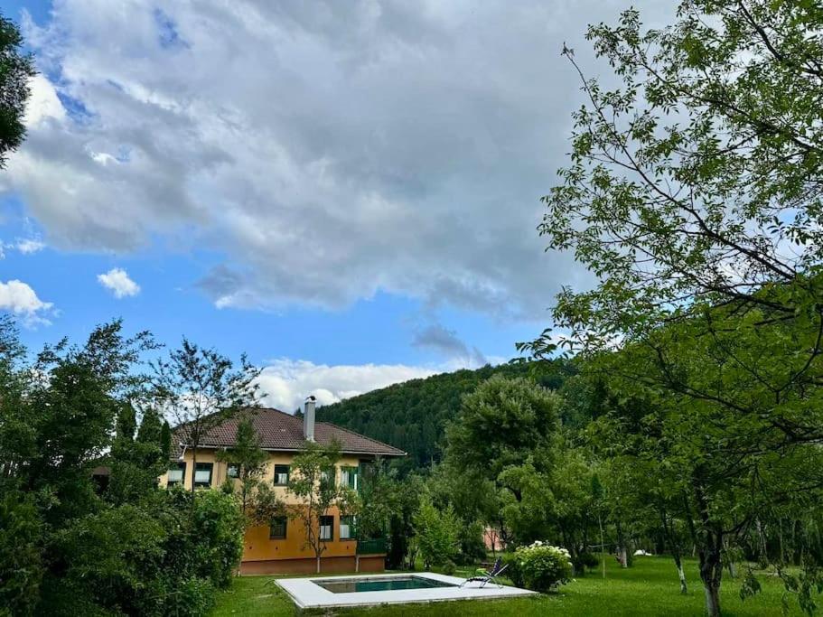 Ranch Retreat Secluded Villa Exclusive Pool