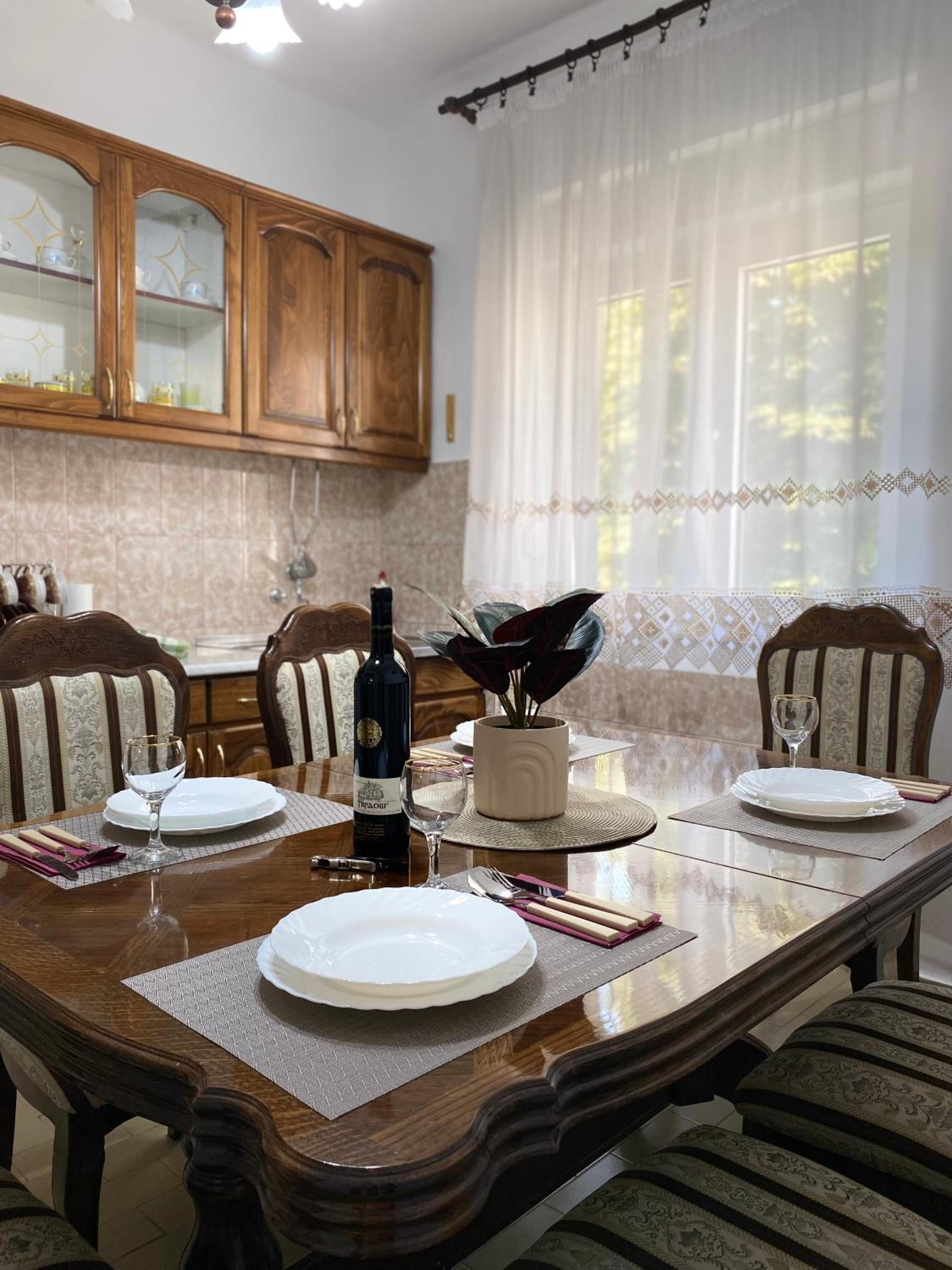 Vintage Apartment