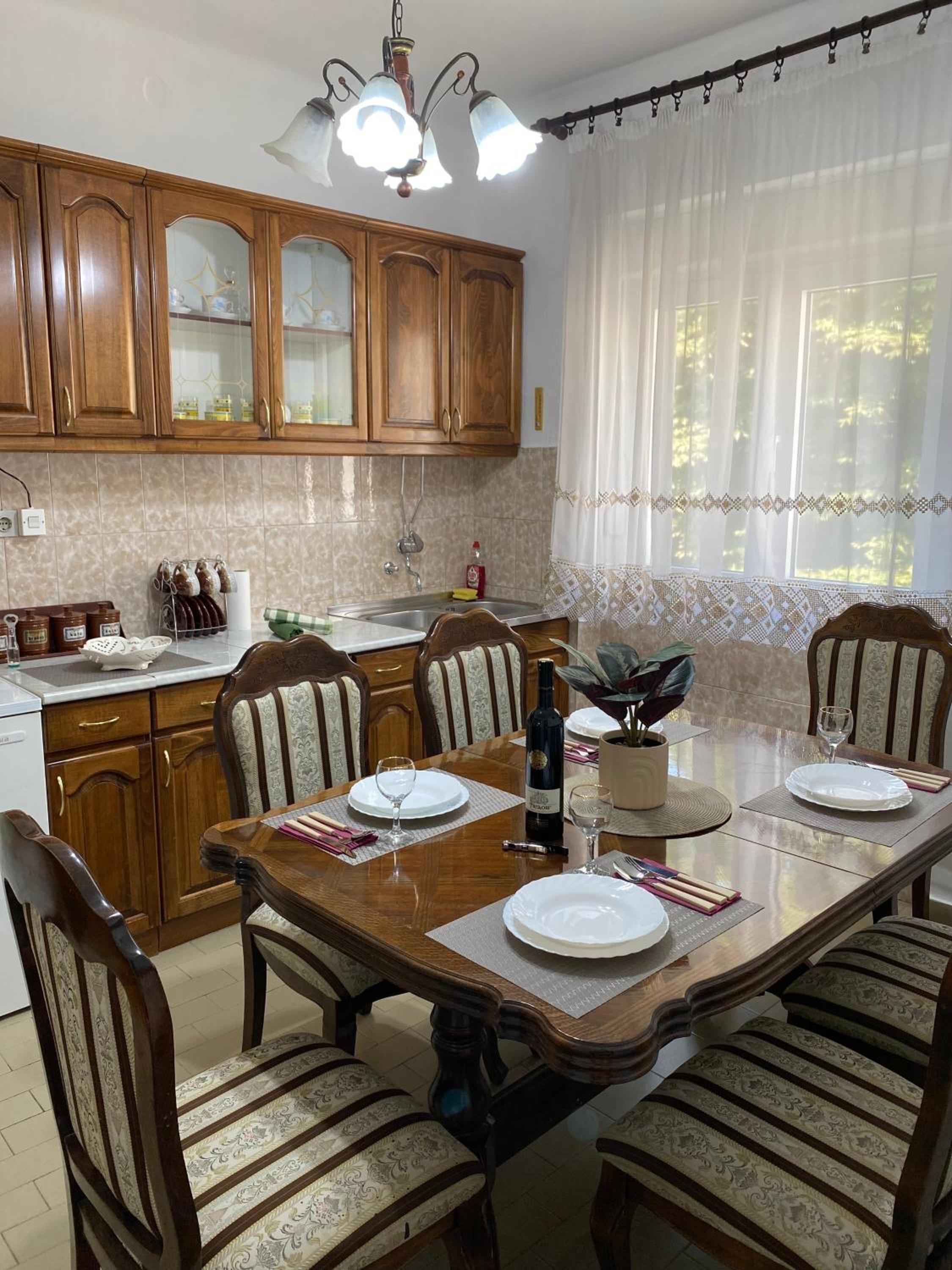 Vintage Apartment