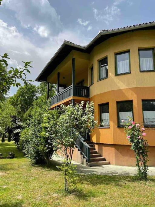 Ranch Retreat Secluded Villa Exclusive Pool