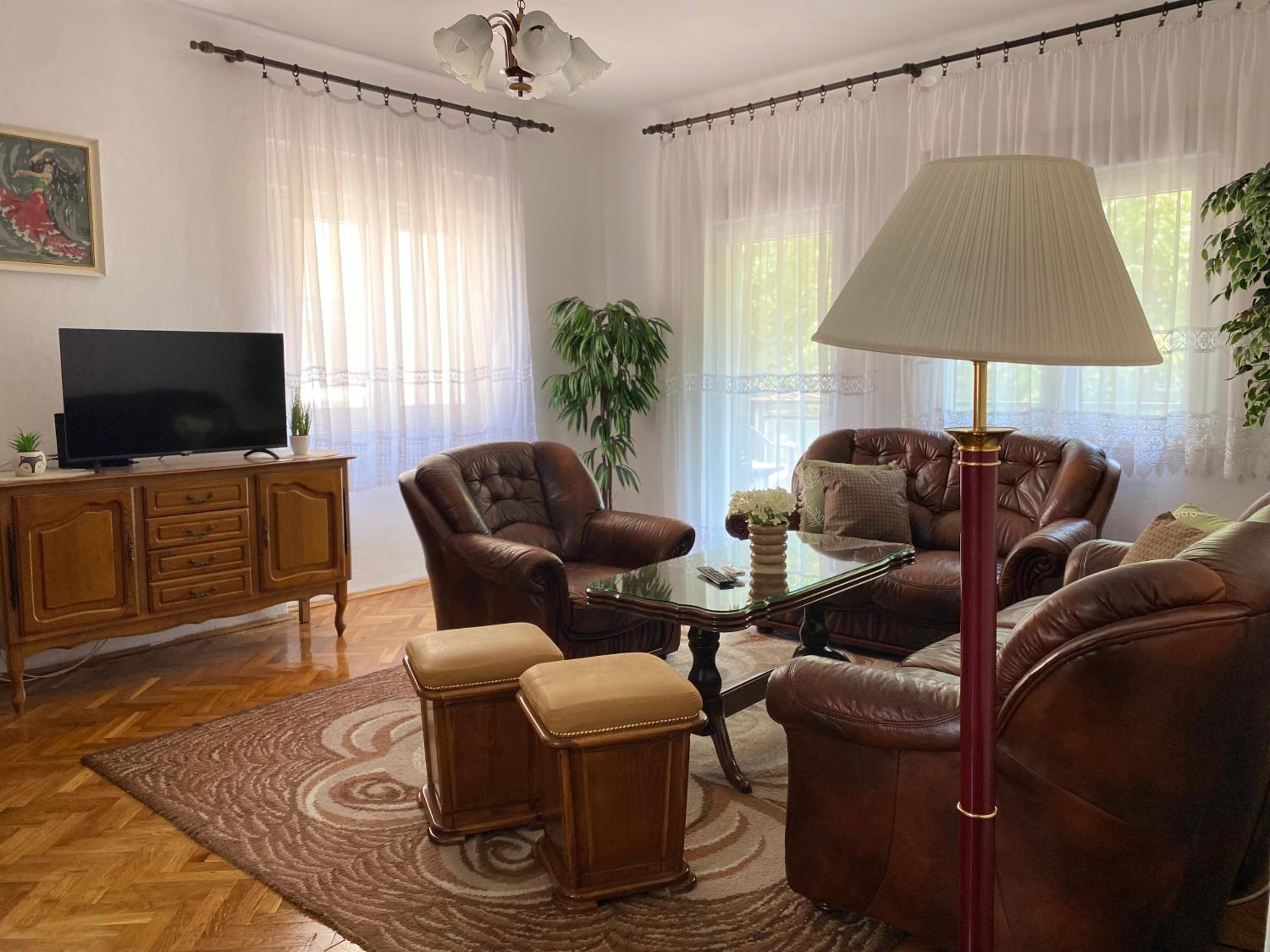 Vintage Apartment