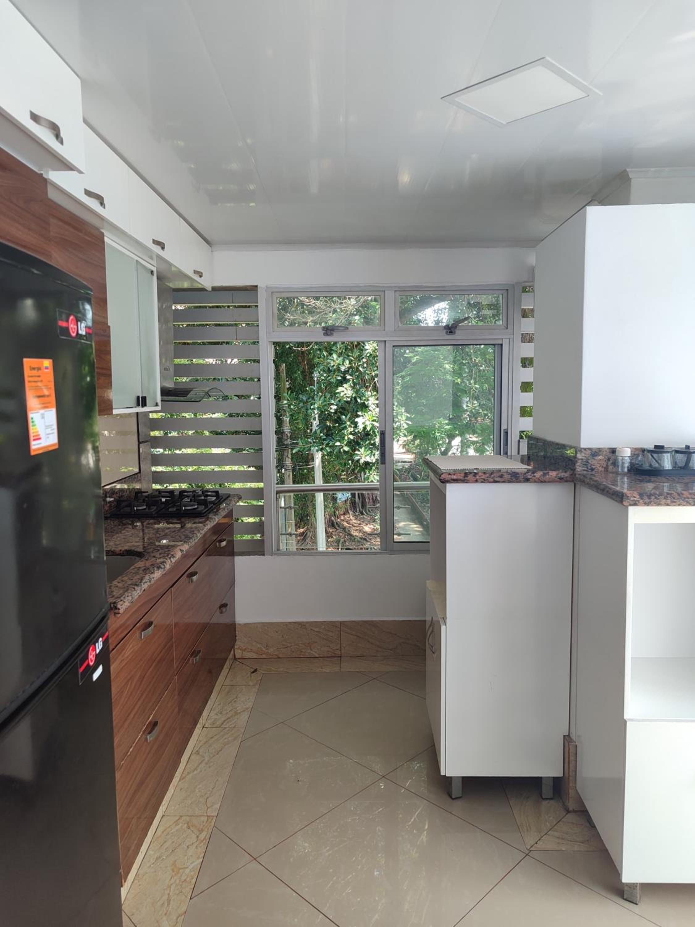 Aparta Suites Laureles 71 7 aptos