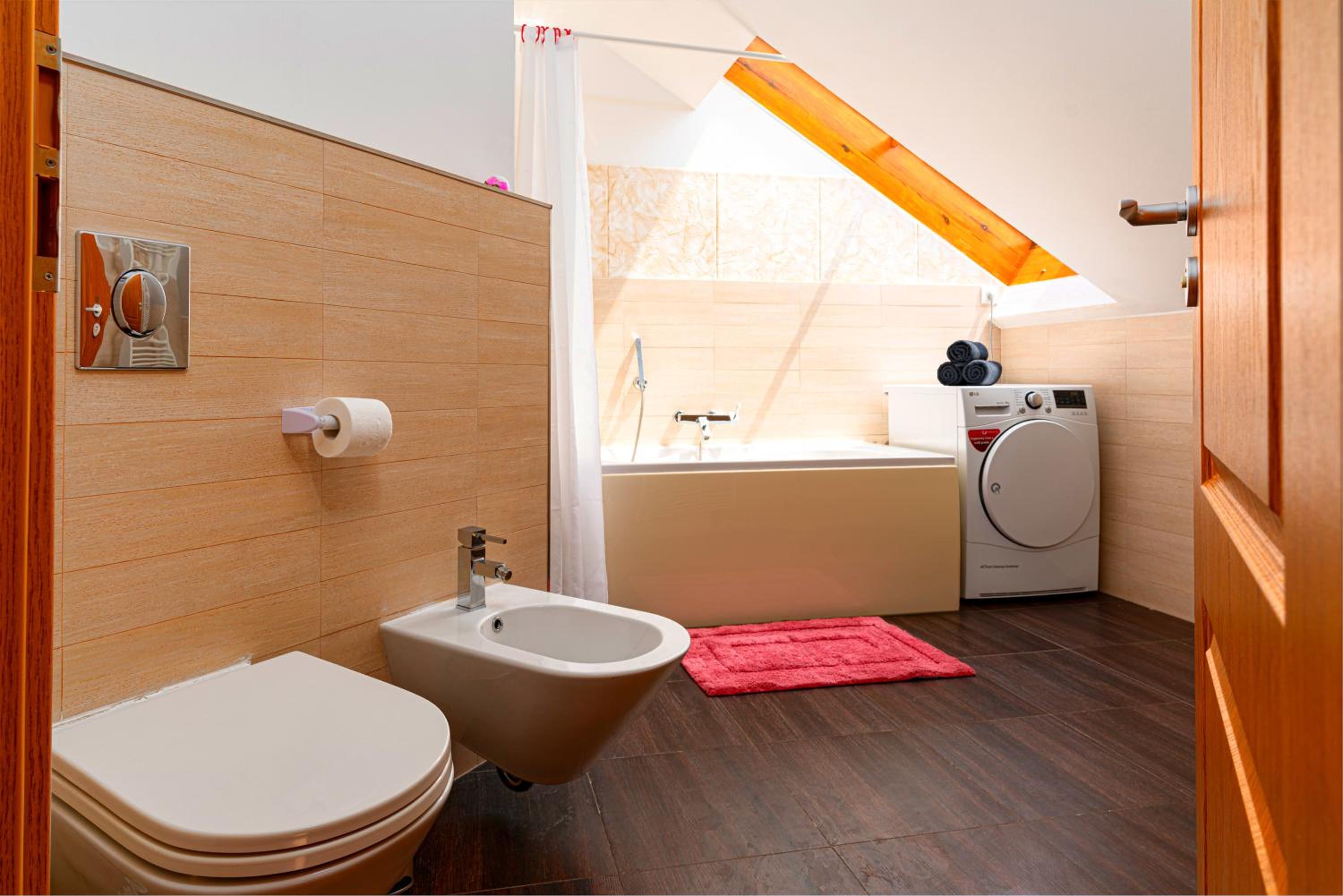 River Deluxe Suite