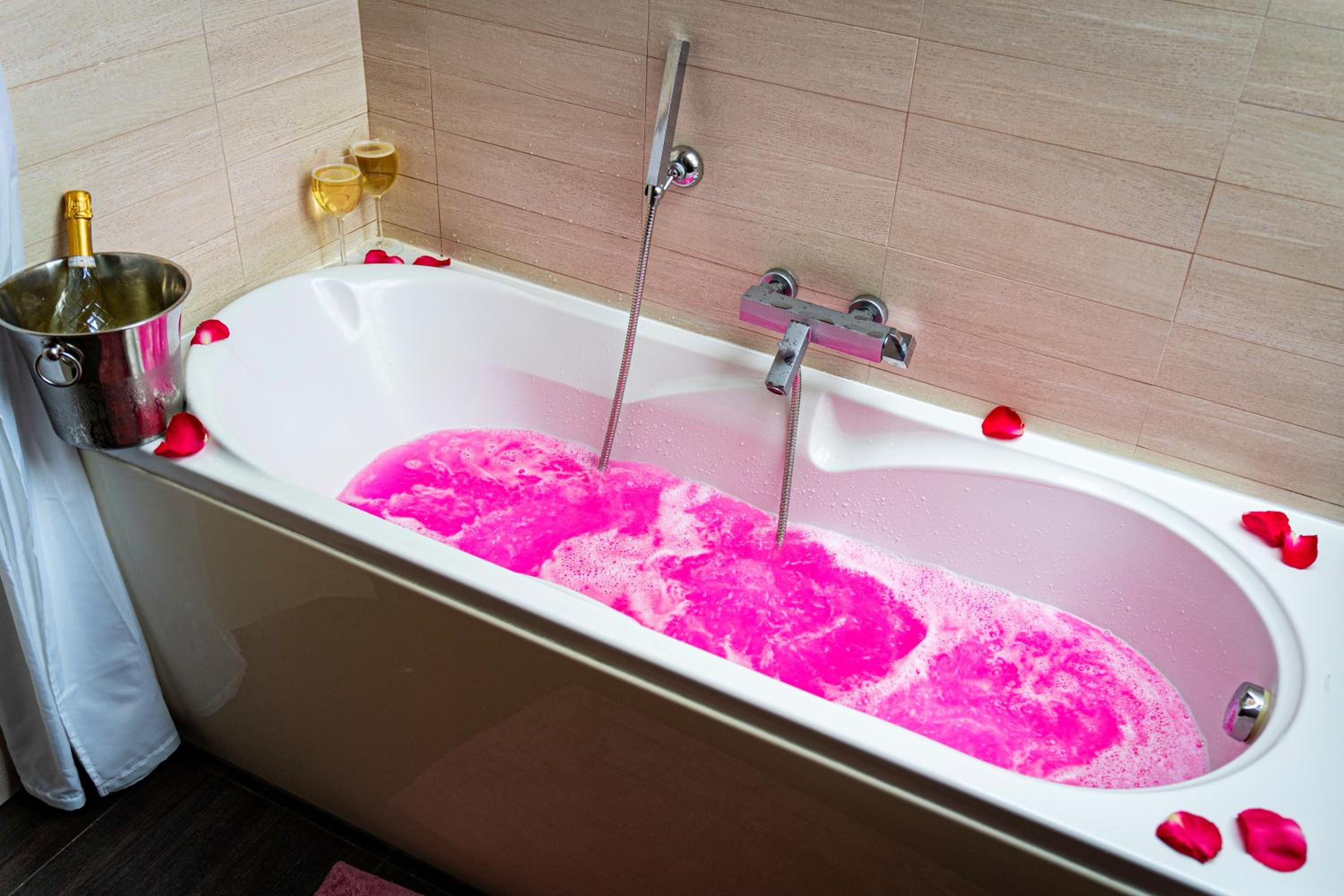 River Deluxe Suite