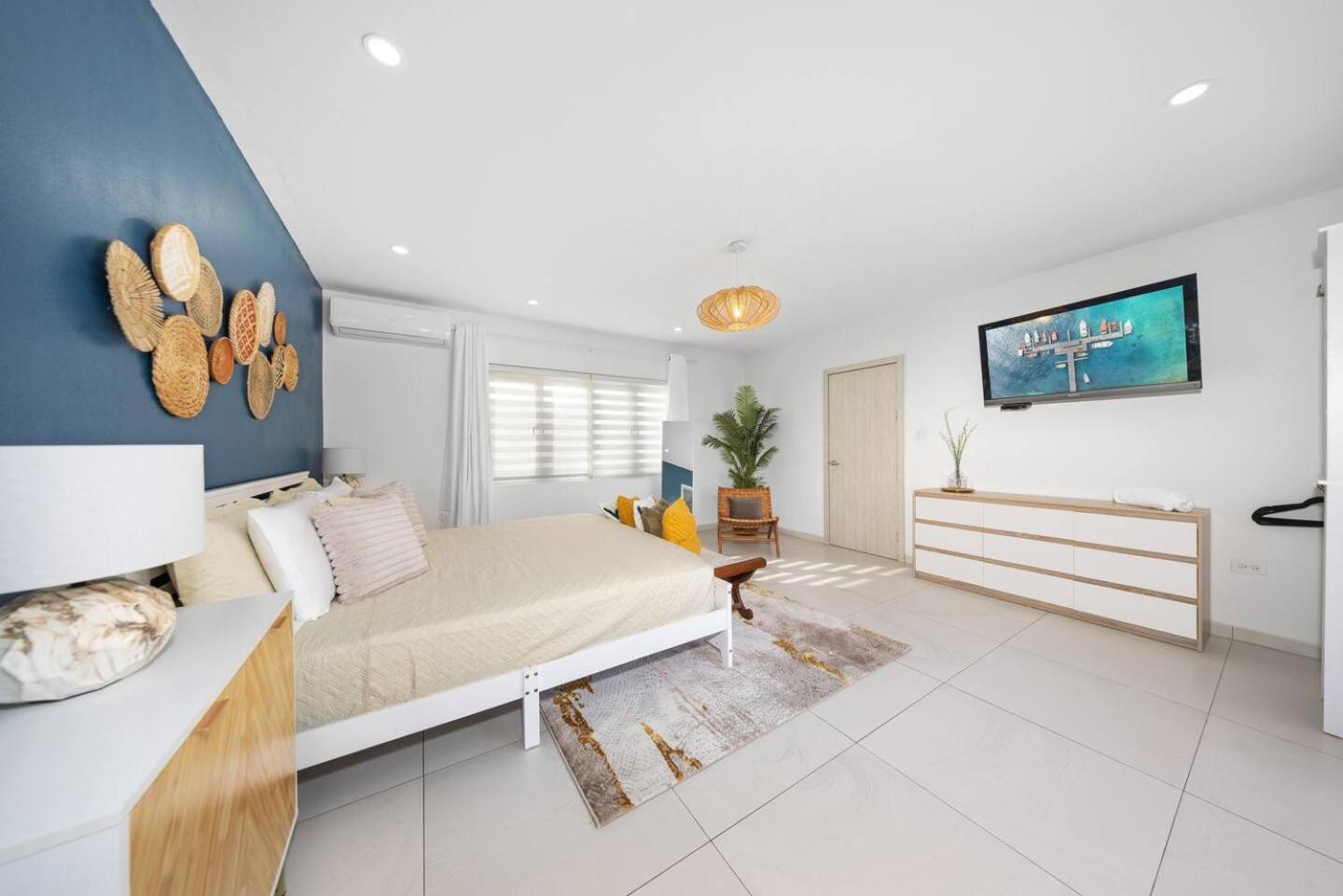 Villa Amara Lux Stay Near Arashi Beach by LUCHA