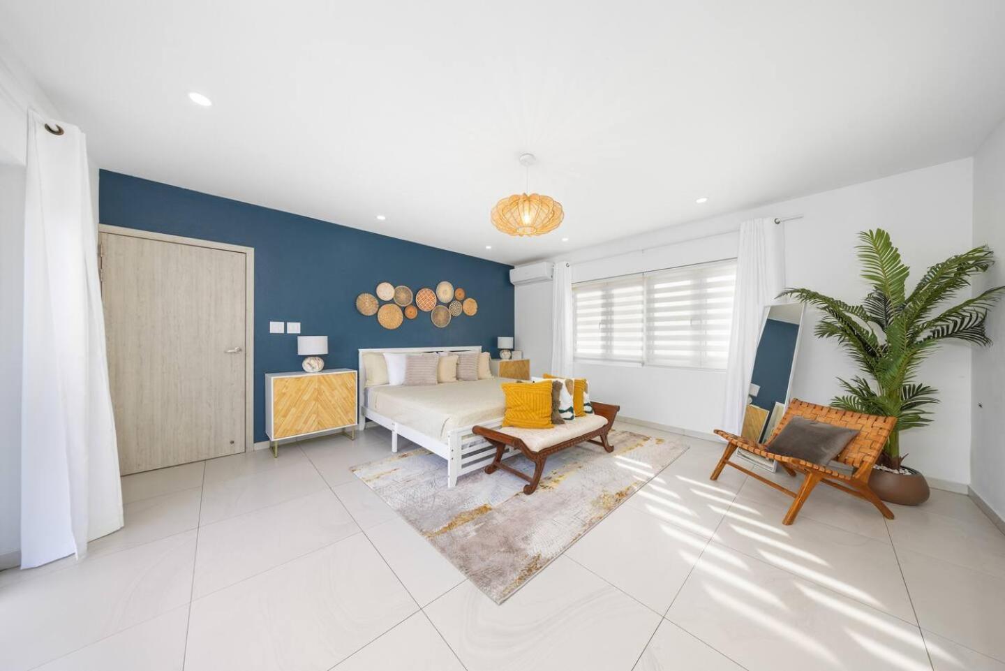 Villa Amara Lux Stay Near Arashi Beach by LUCHA