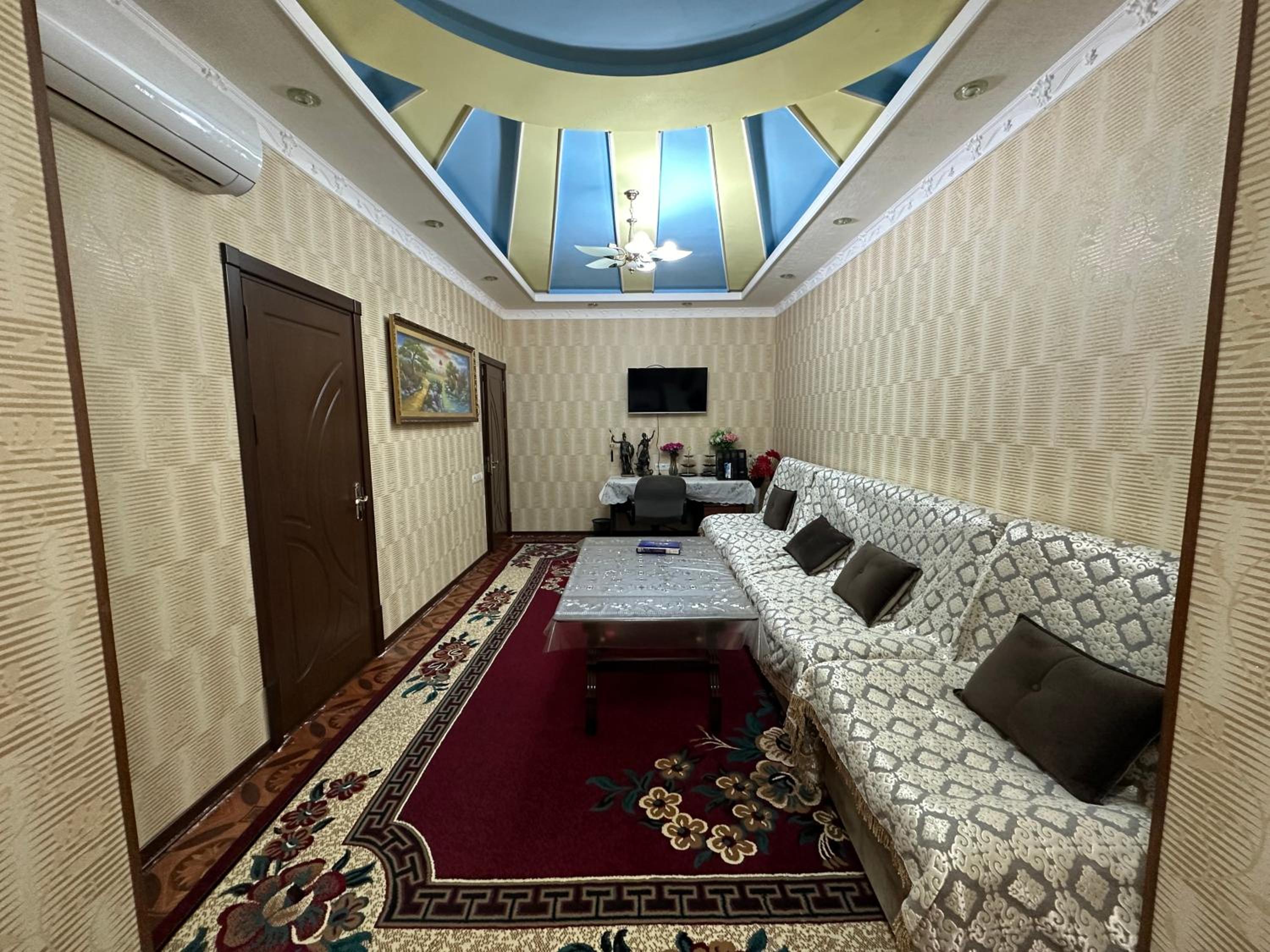 One-bedroom Apartment, Chilanzar