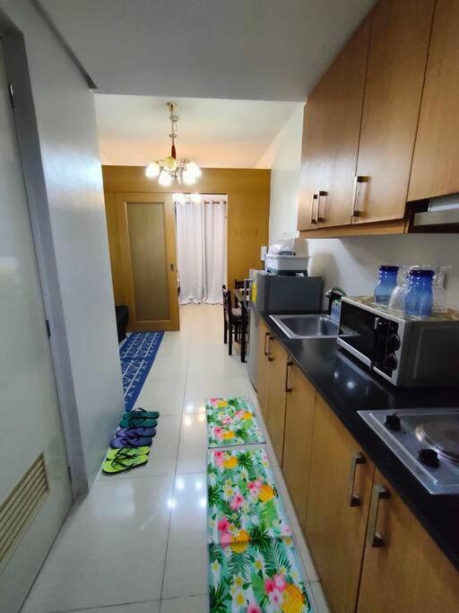 Rosver Hideaway Near MOA view 4