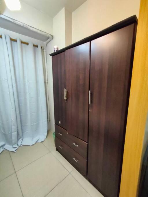 Rosver Hideaway Near MOA view 5