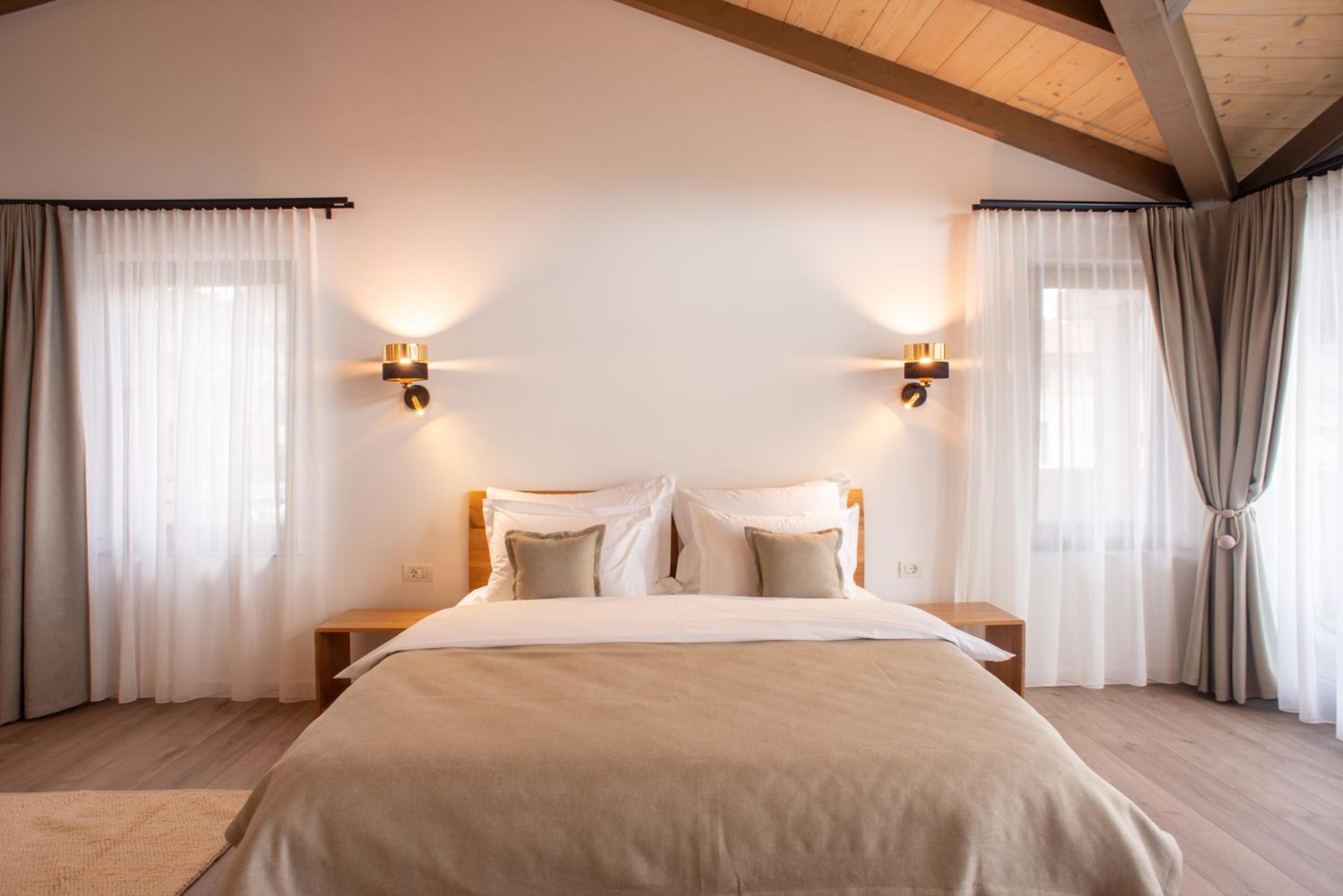 REY Chalet