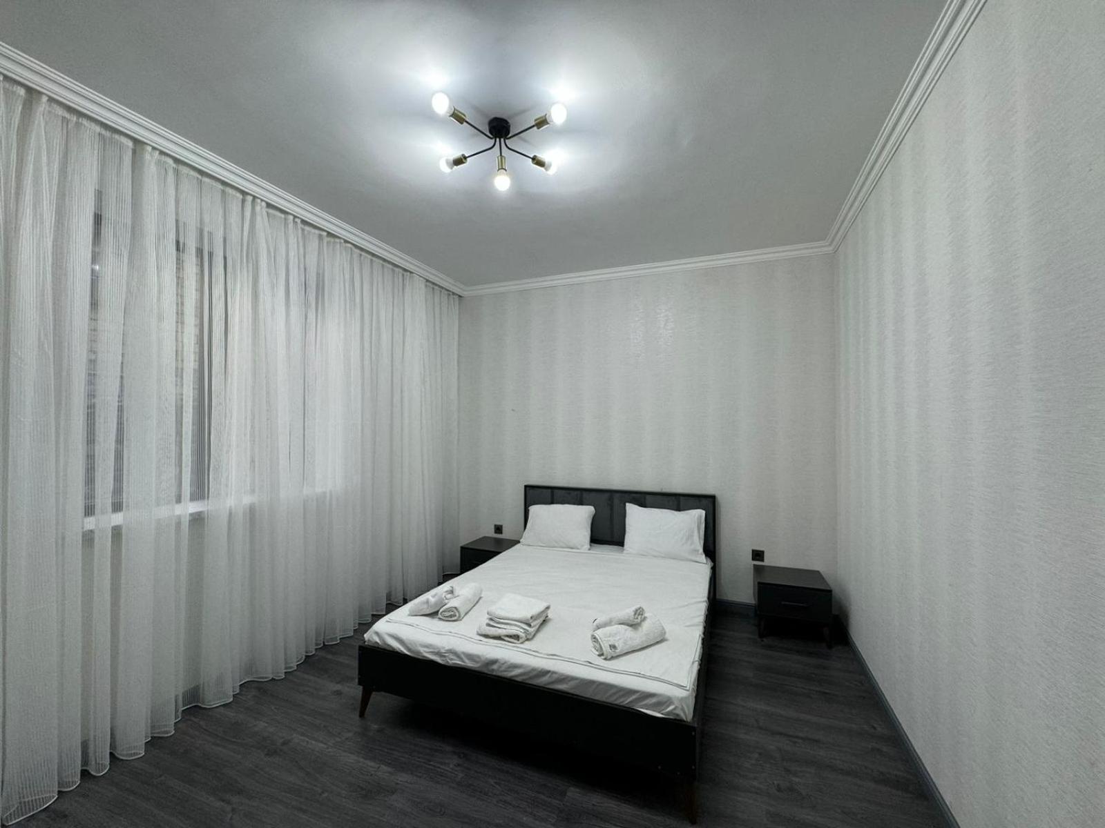 Riverside charlet