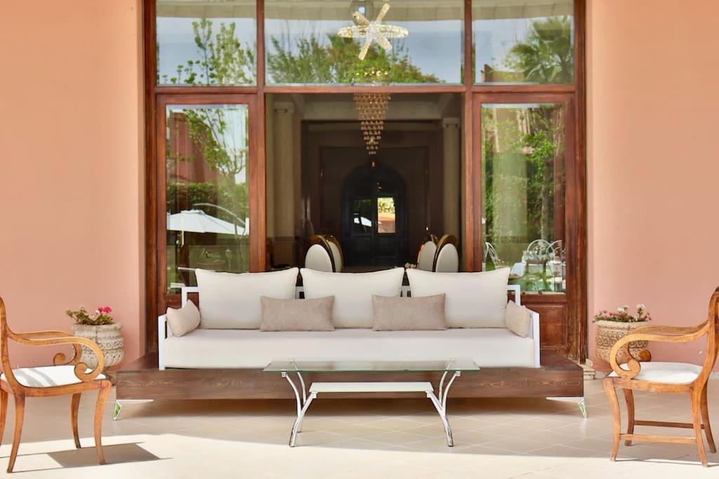 Gatchina Palace Marrakech view 5